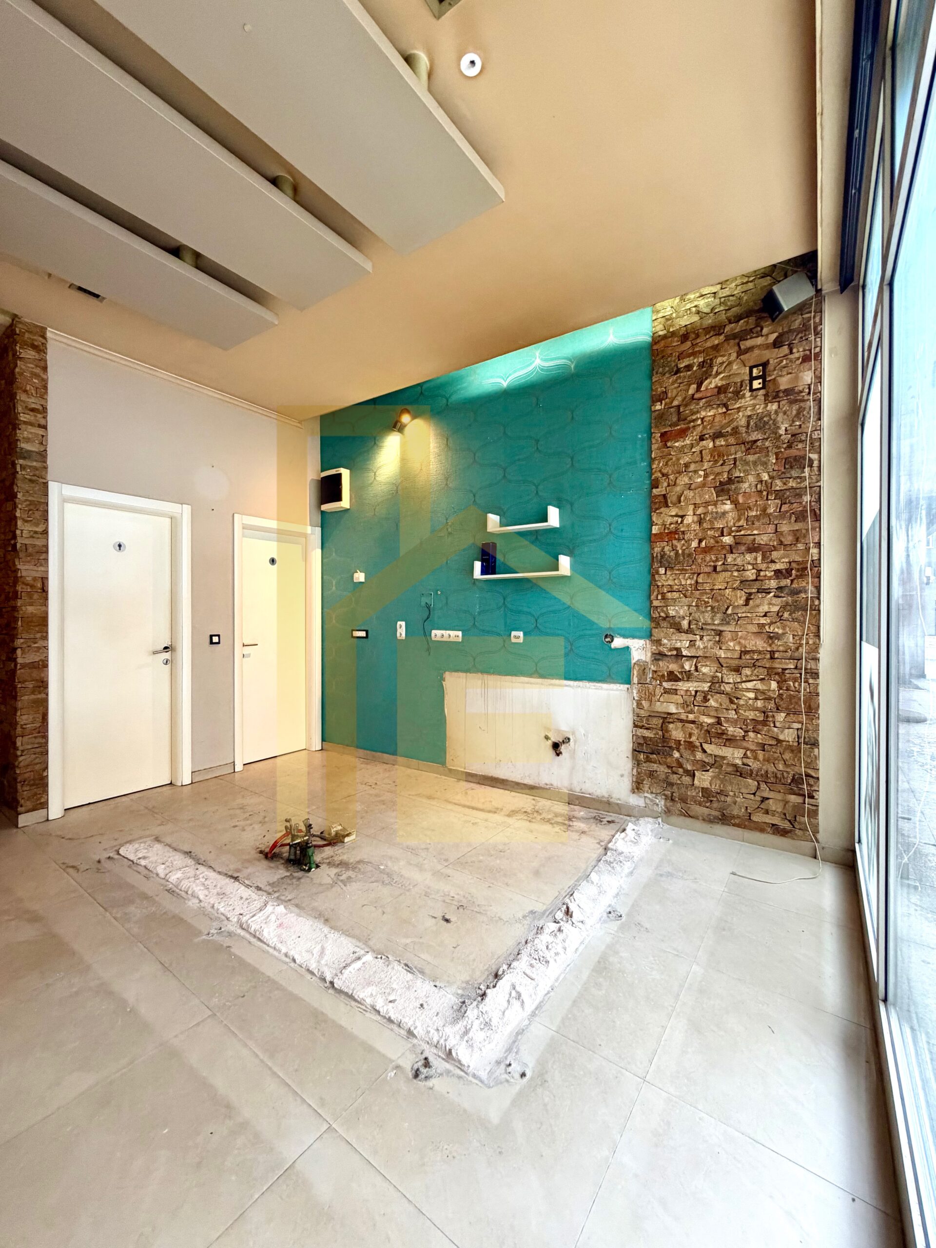 Iznajmljujemo poslovni prostor u Novoj Varoši slika 7