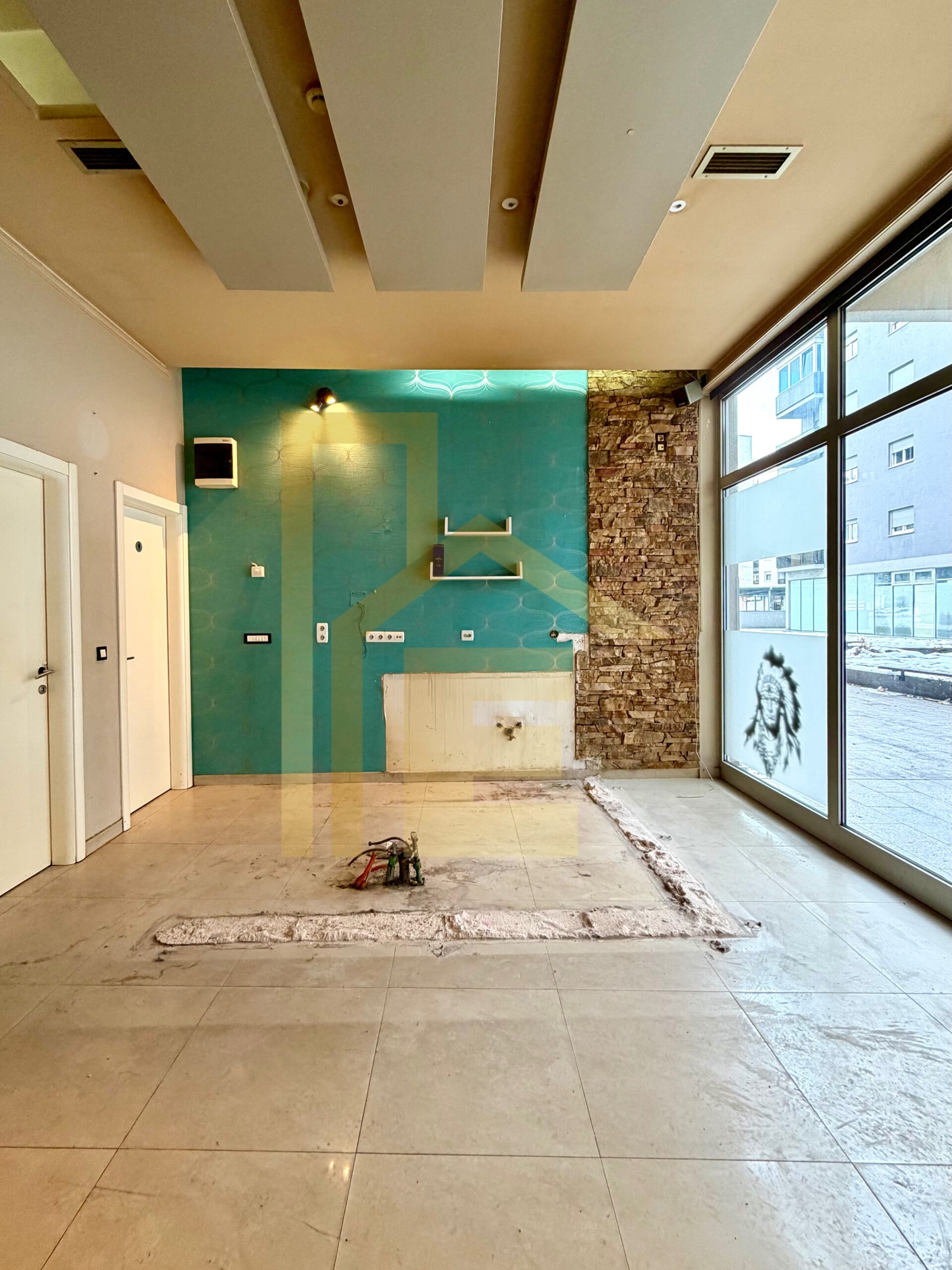 Iznajmljujemo poslovni prostor u Novoj Varoši slika 12