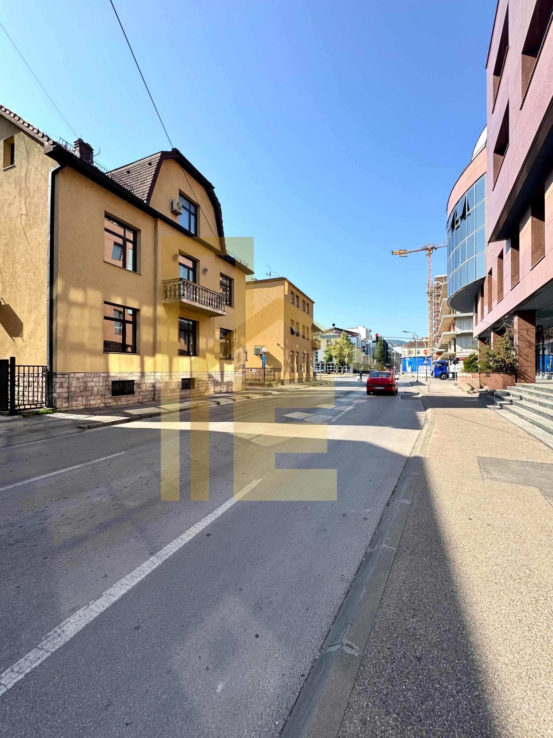 Iznajmljujemo poslovni prostor u centru grada slika 6