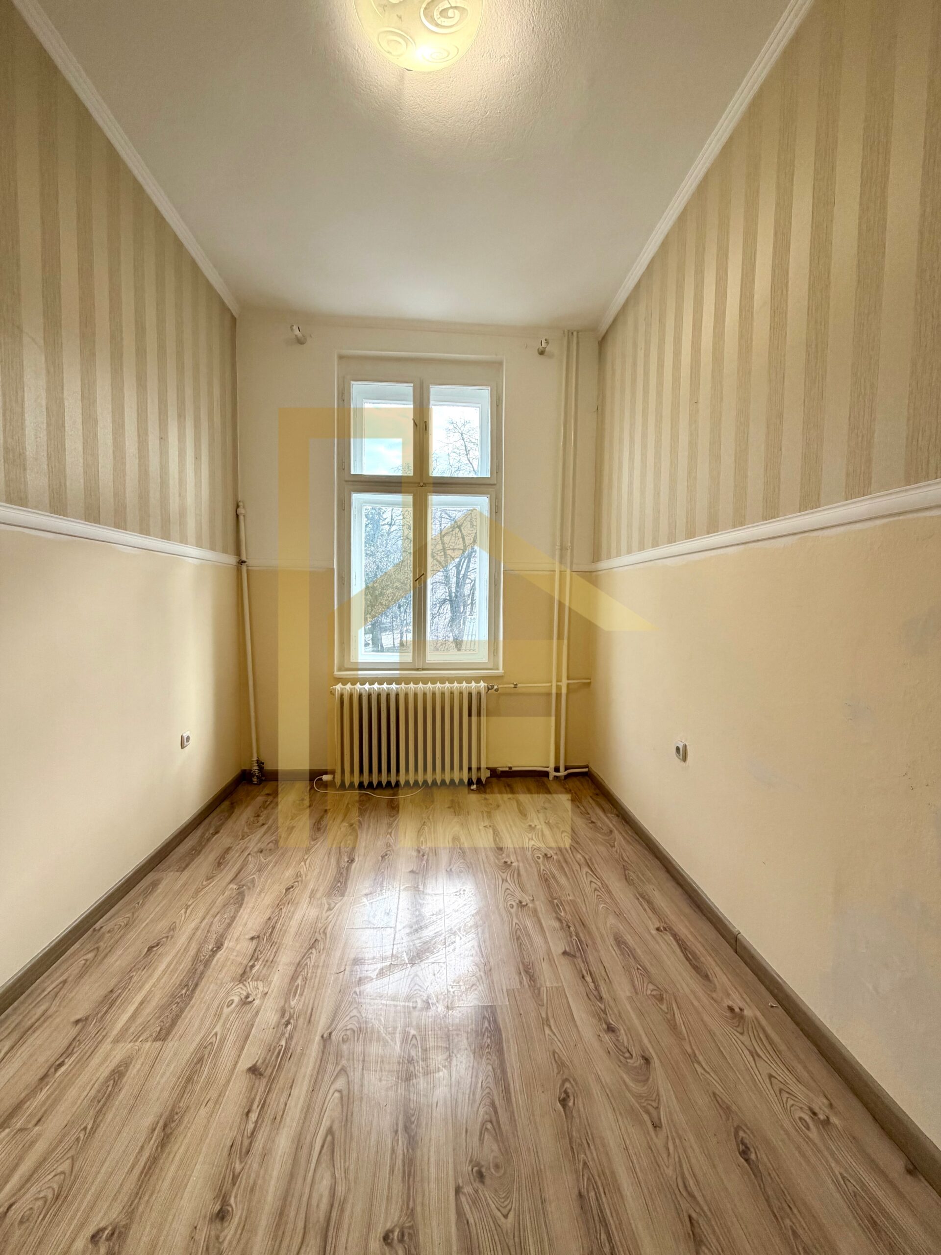 Iznajmljujemo poslovni prostor kod Osnovnog suda slika 11