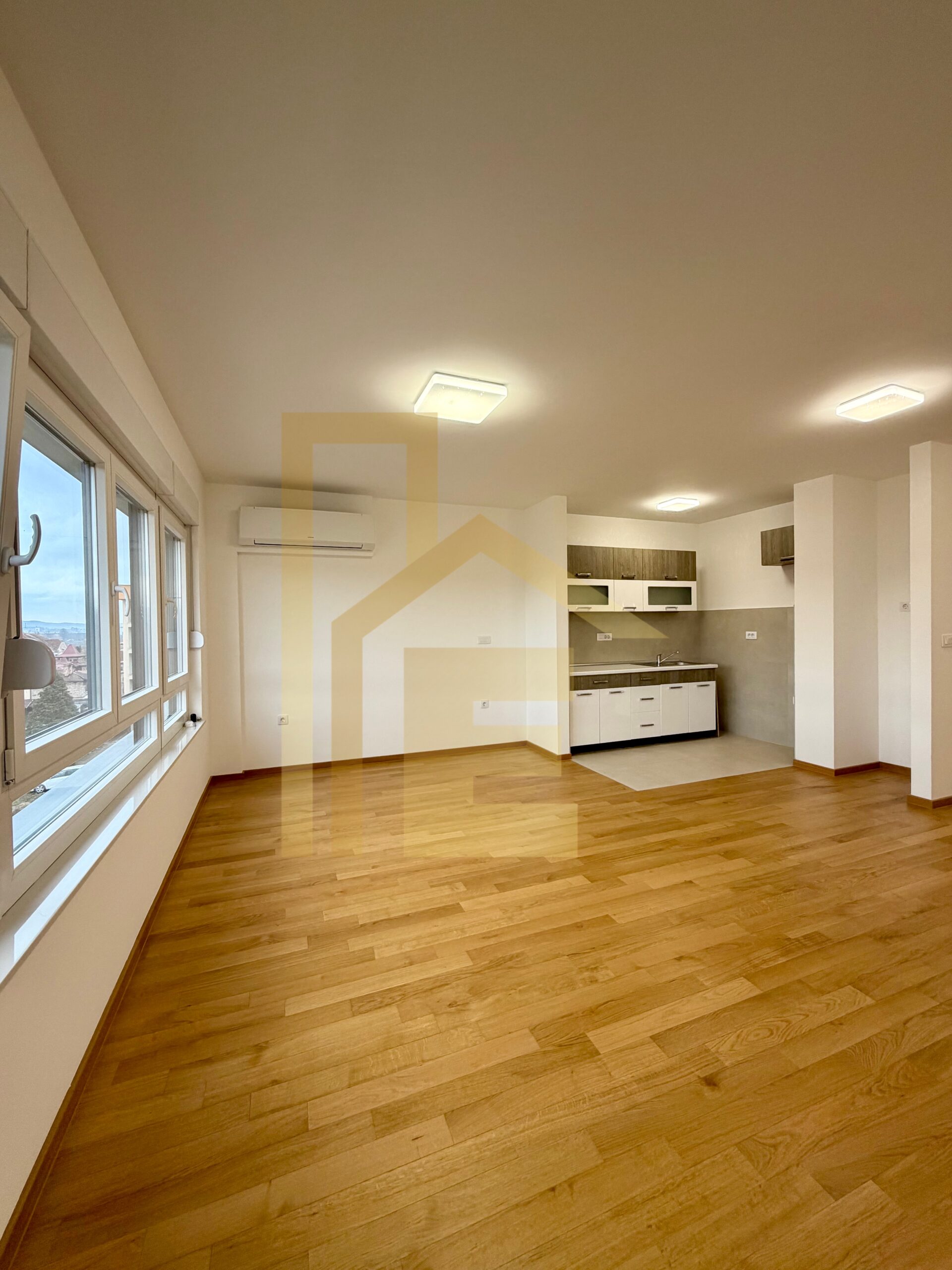 Iznajmljujemo kancelarijski prostor, naselje Lazarevo slika 8