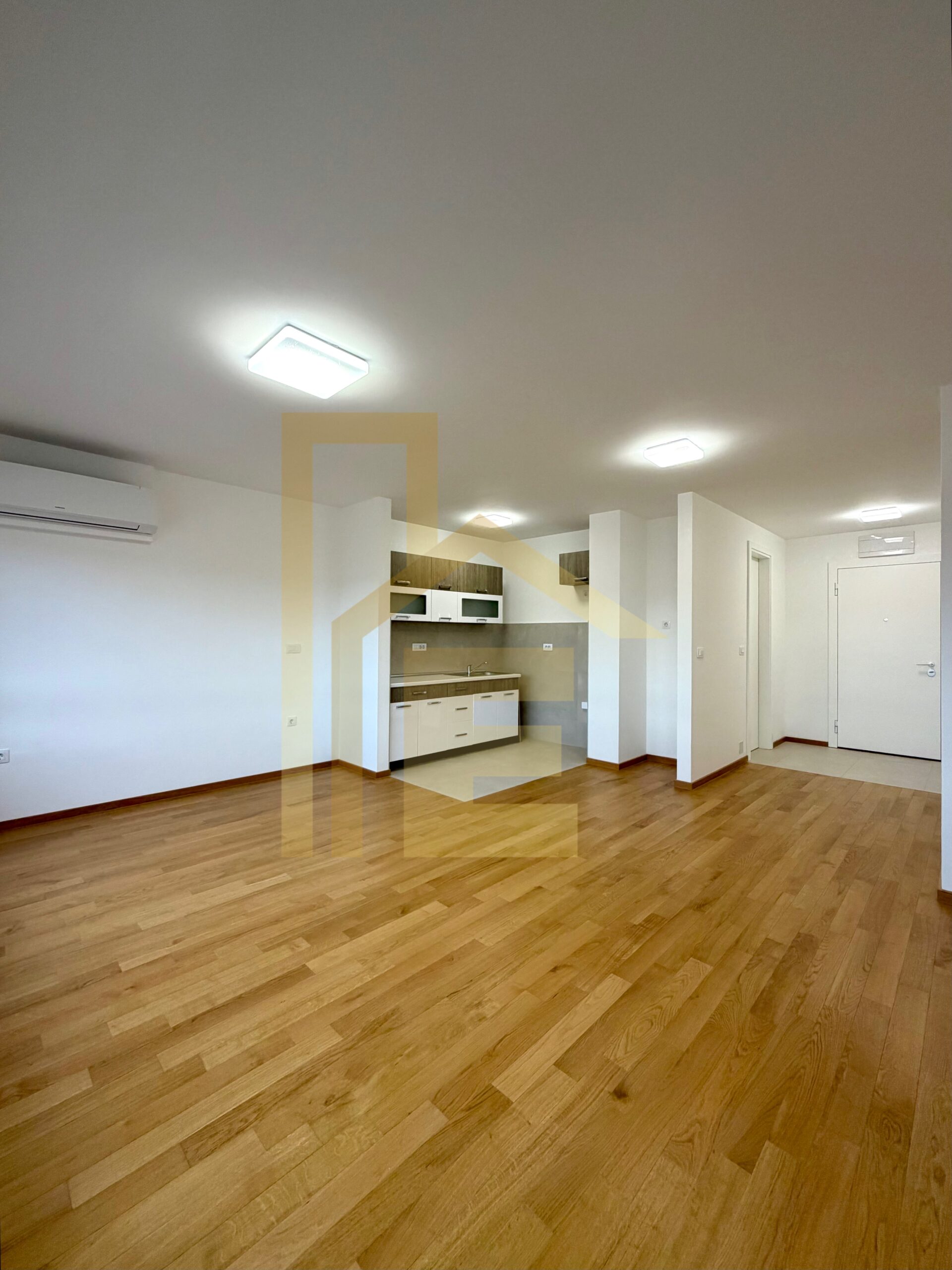 Iznajmljujemo kancelarijski prostor, naselje Lazarevo slika 6