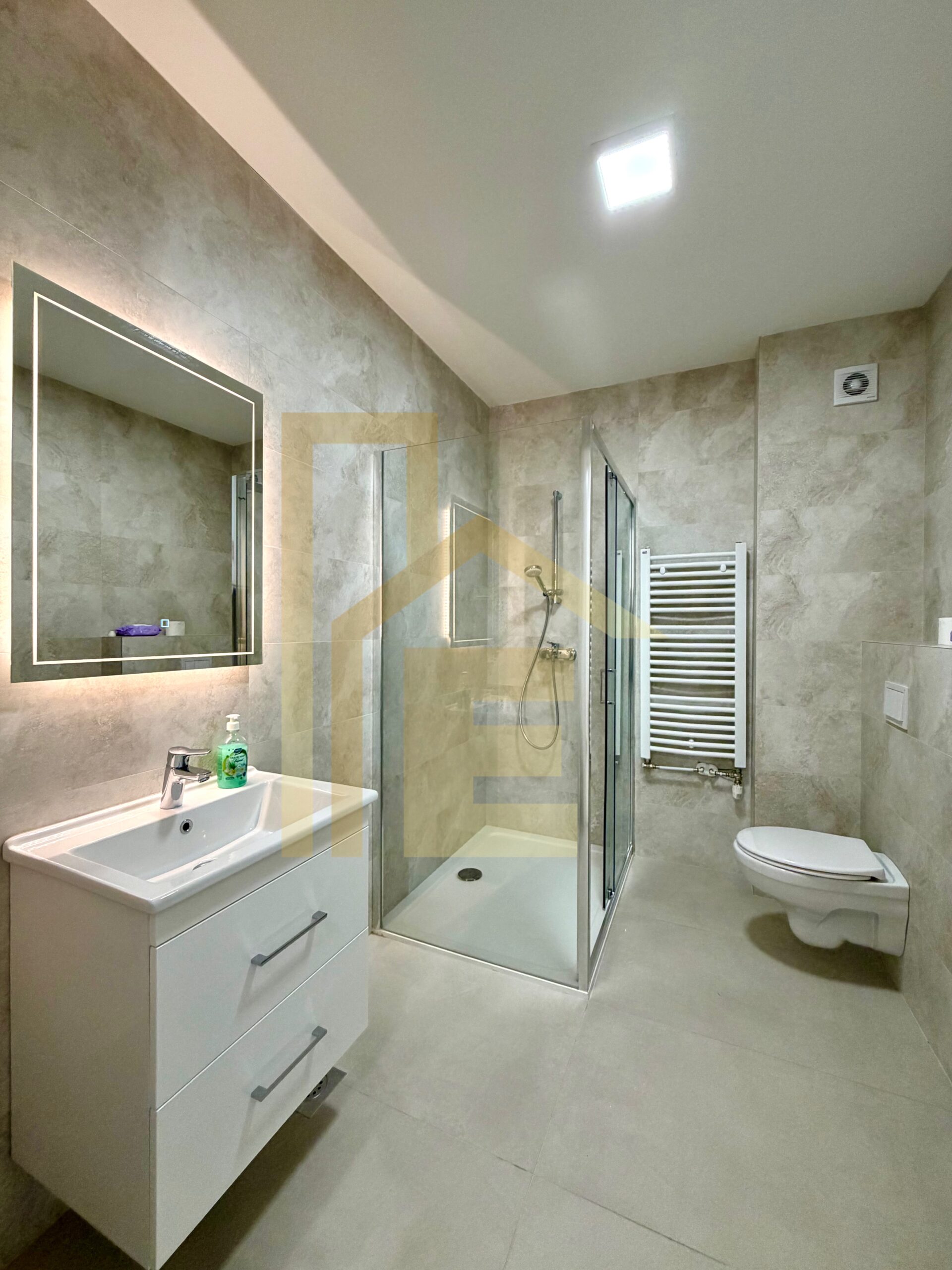 Iznajmljujemo kancelarijski prostor, naselje Lazarevo slika 19