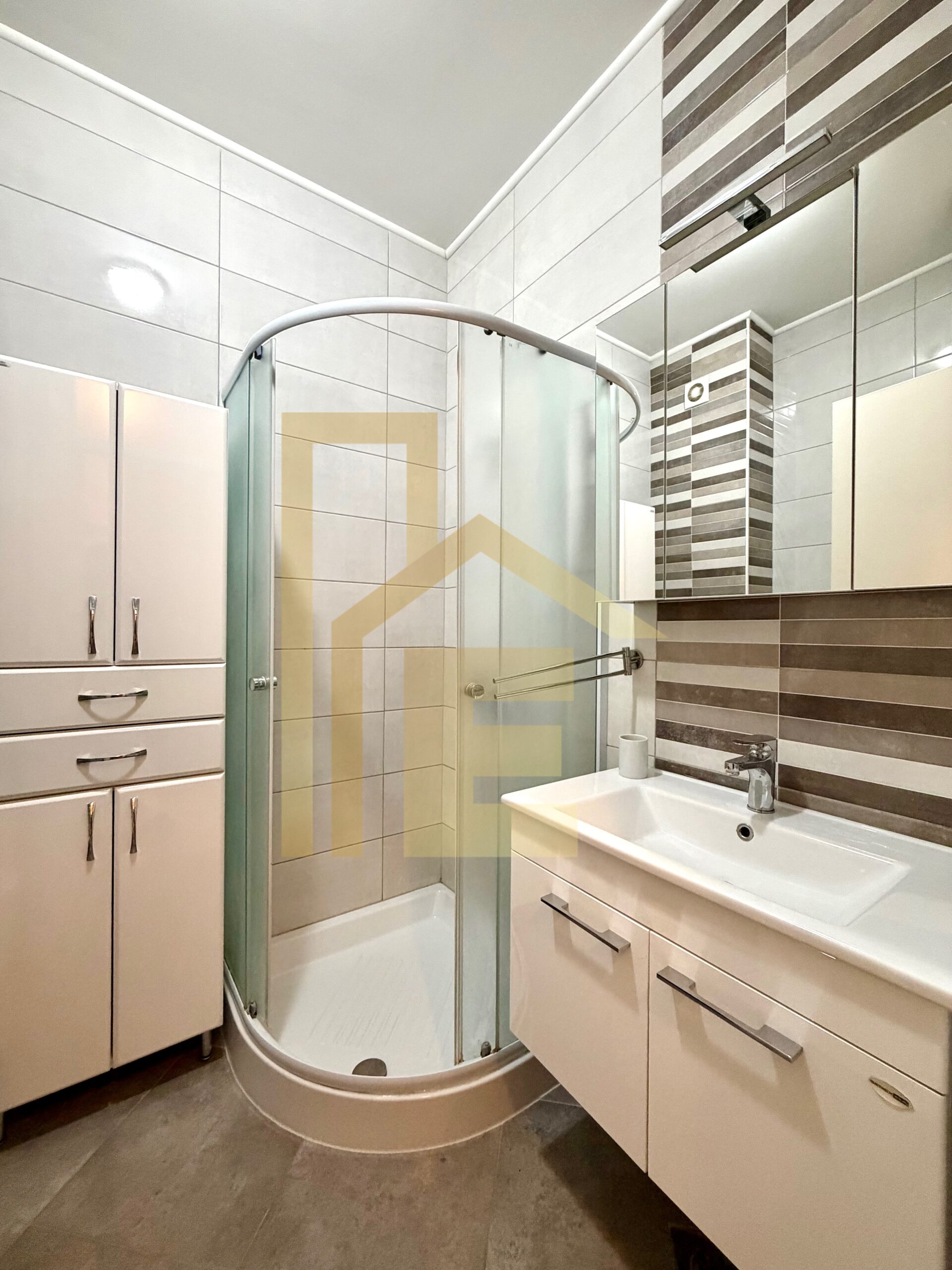 Iznajmljujemo dvosoban stan sa parkingom, Nova Varoš slika 19