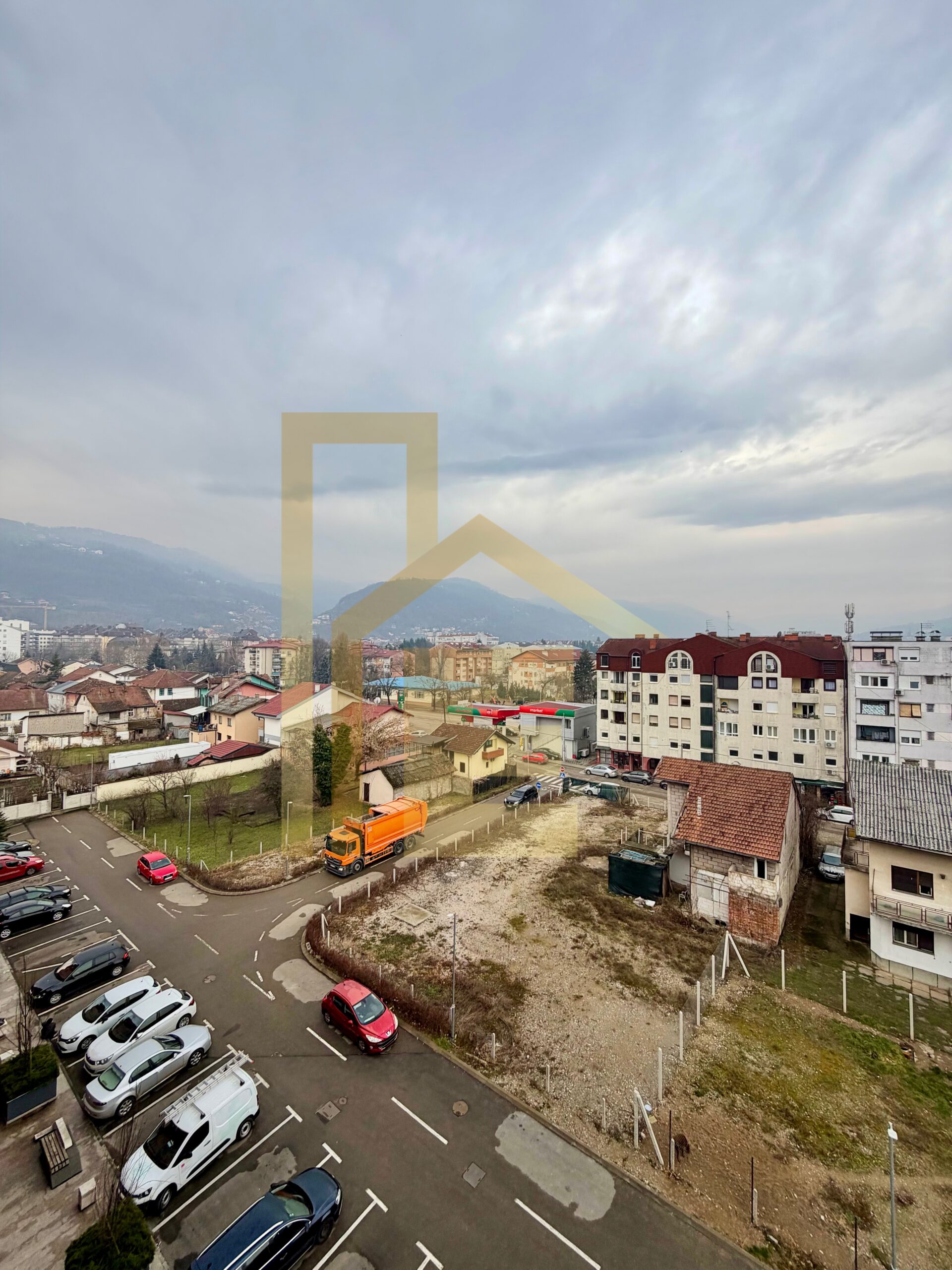 Komforan dvosoban stan, naselje Obilićevo slika 24