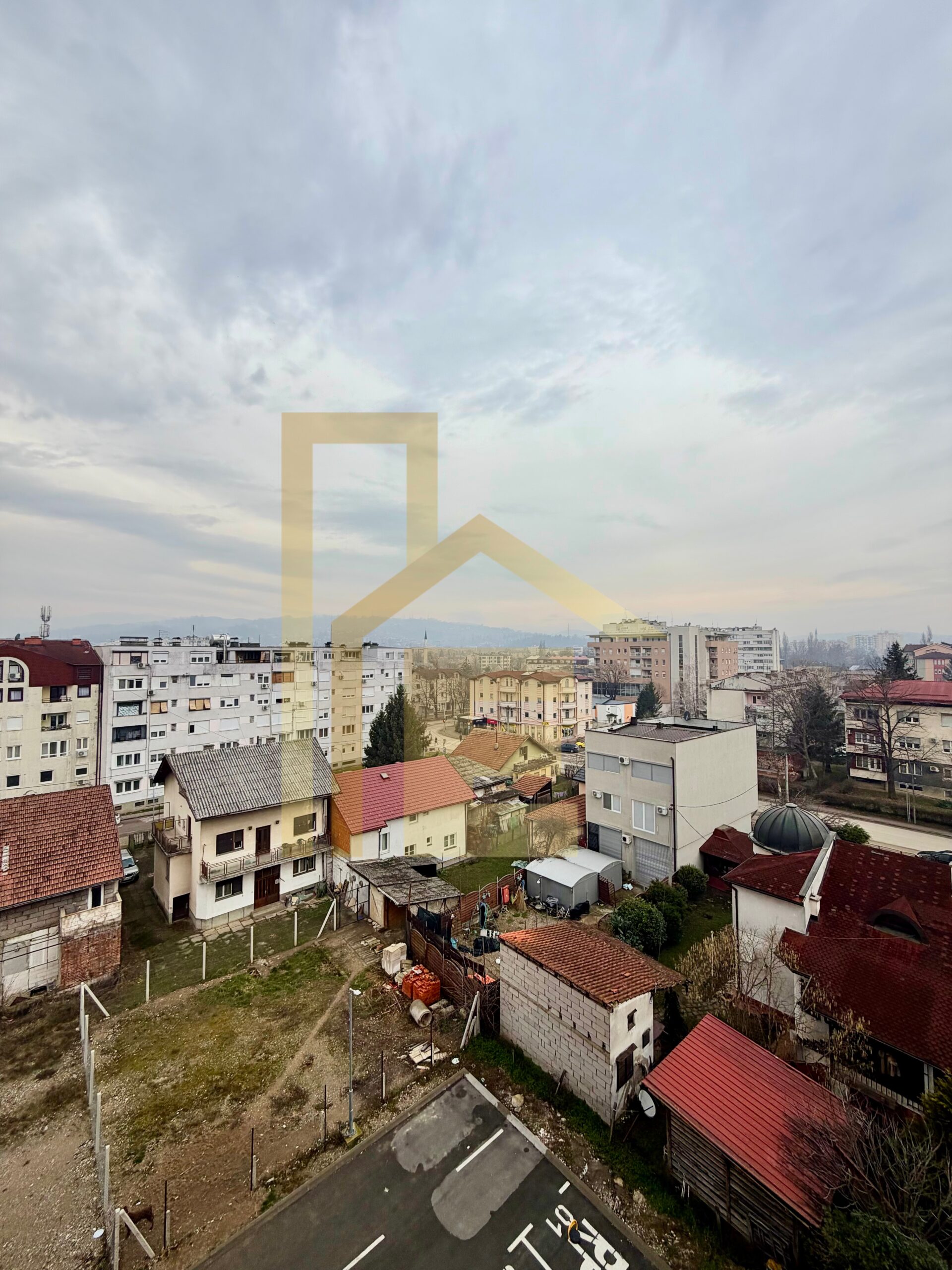 Komforan dvosoban stan, naselje Obilićevo slika 25