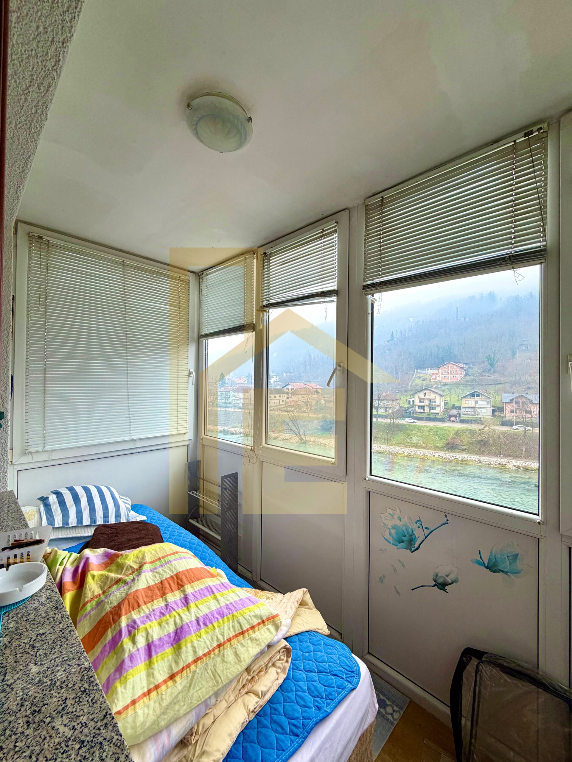 Na prodaju garsonjera sa pogledom na Vrbas, naselje Hisete slika 20