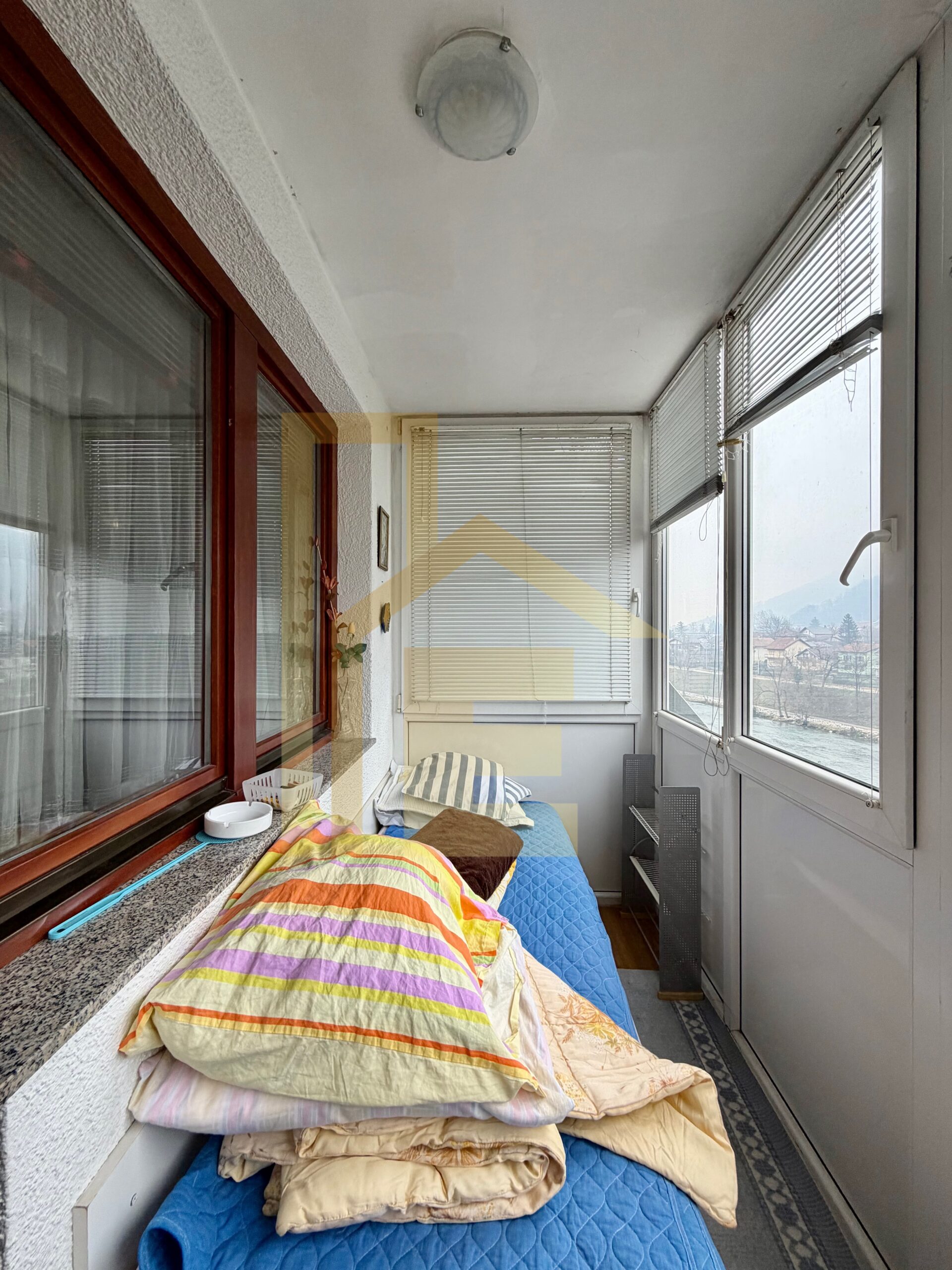 Na prodaju garsonjera sa pogledom na Vrbas, naselje Hisete slika 19