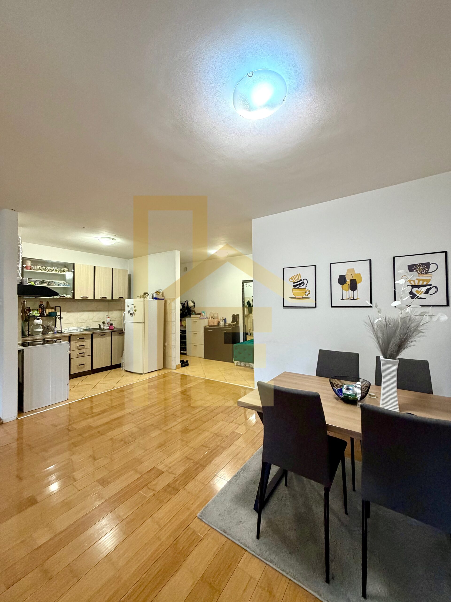 Na prodaju komforan dvosoban stan, podnožje Starčevice slika 5