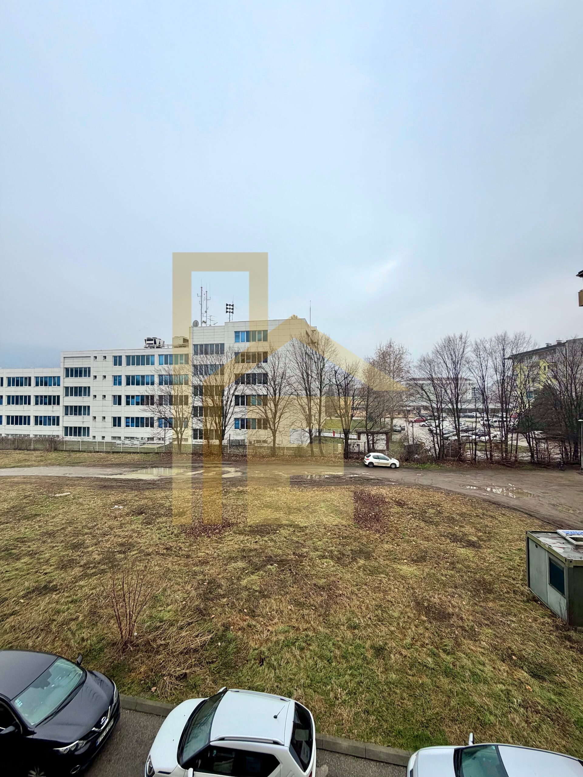 Na prodaju komforan dvosoban stan, podnožje Starčevice slika 15