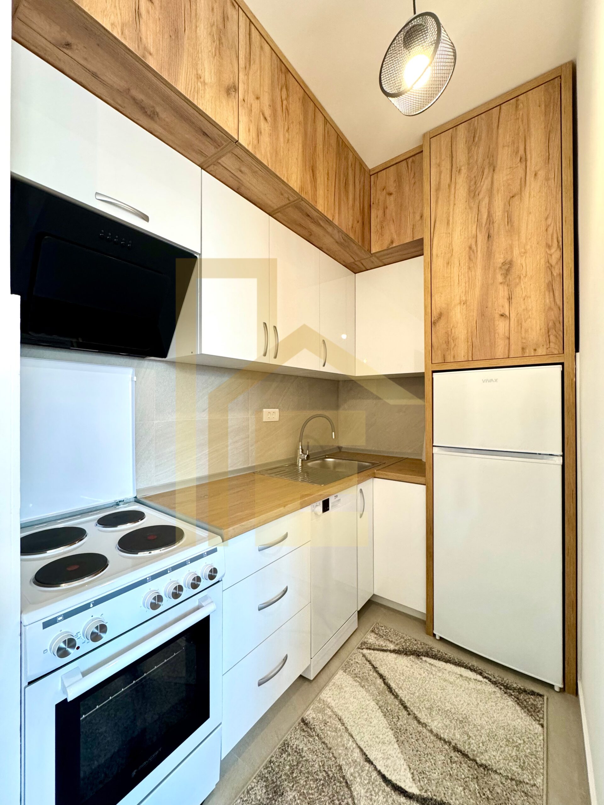 Na prodaju useljiv dvosoban stan, naselje Centar slika 11