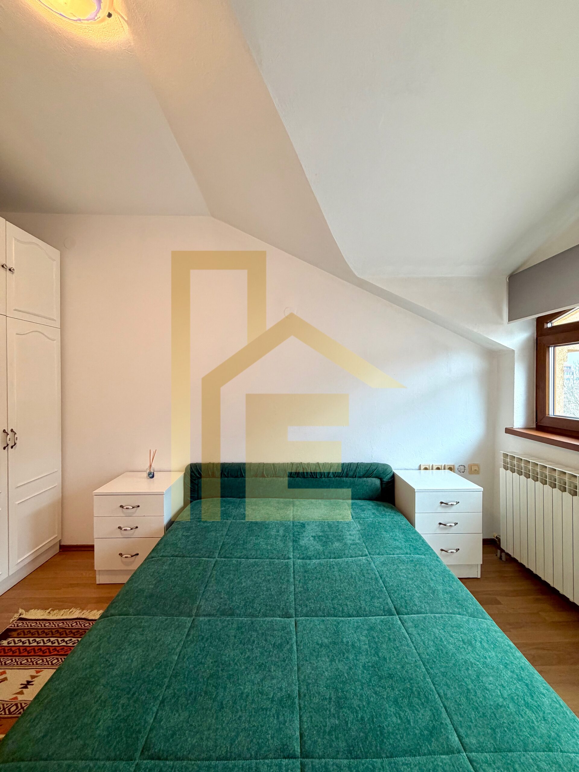 Trosoban stan kod TC Delta, 750 KM SA REŽIJAMA slika 13