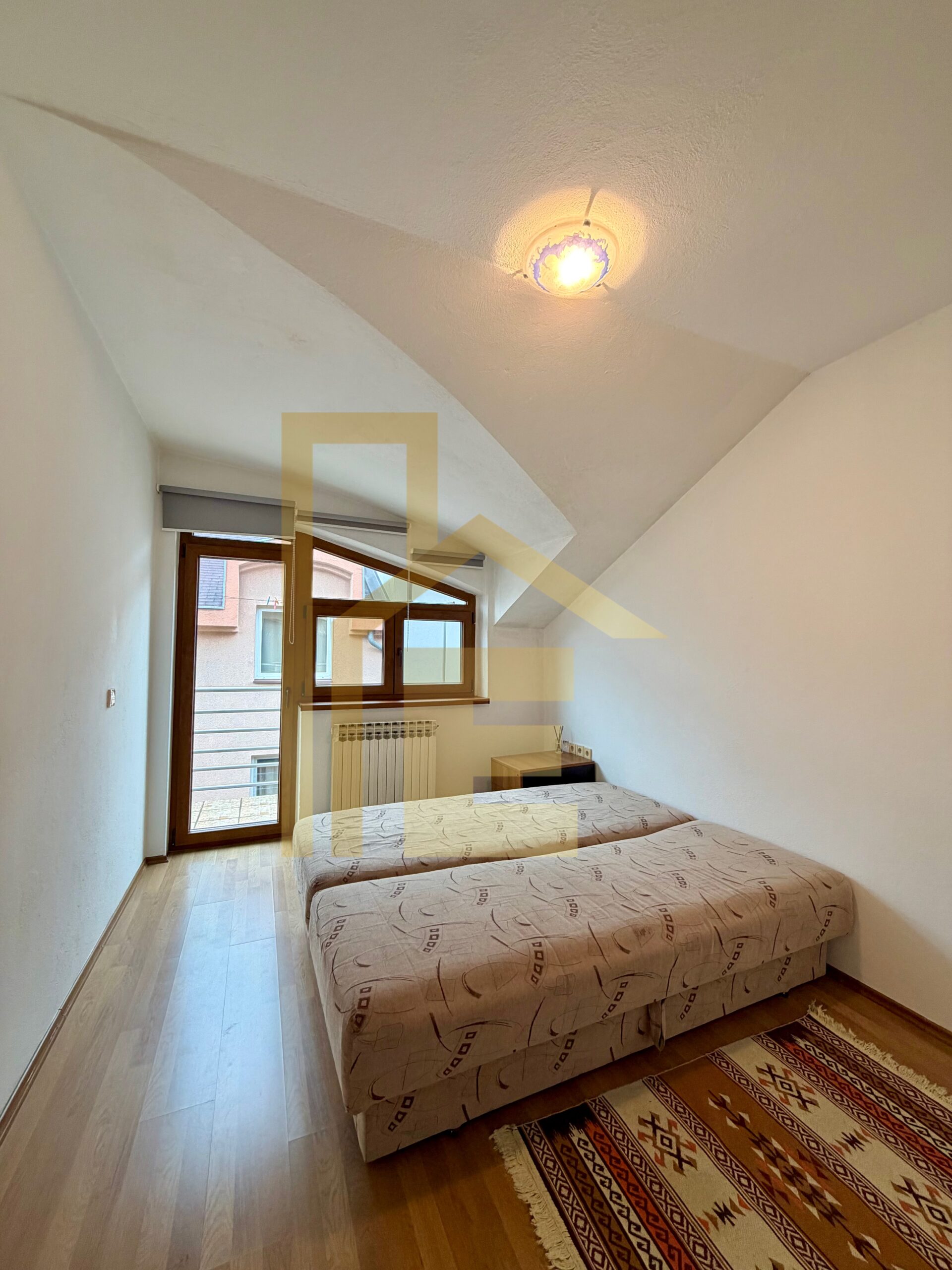 Trosoban stan kod TC Delta, 750 KM SA REŽIJAMA slika 14