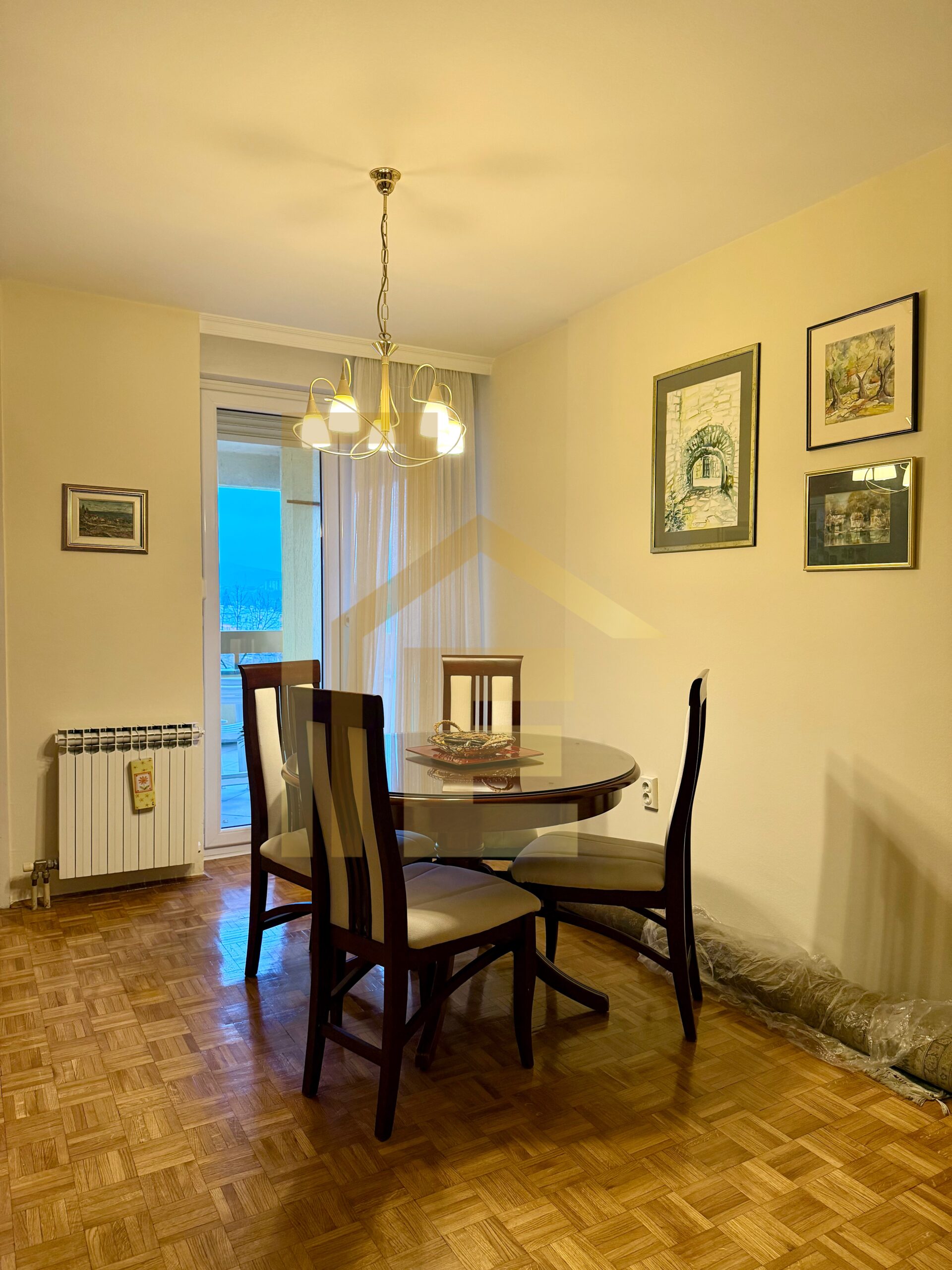 Komforan četverosoban stan, naselje Obilićevo slika 9