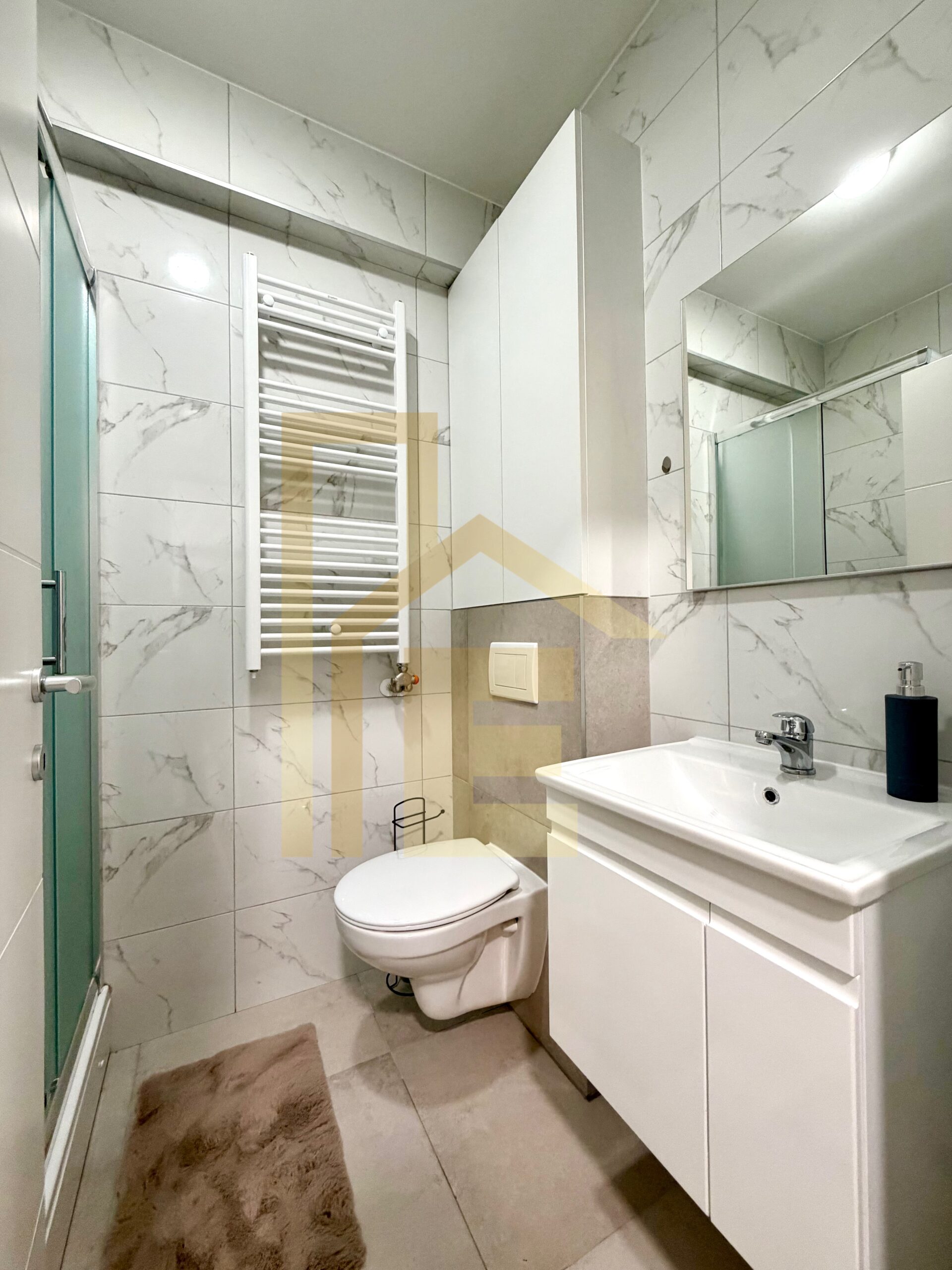 Moderan dvosoban stan sa garažom, naselje Lazarevo slika 20