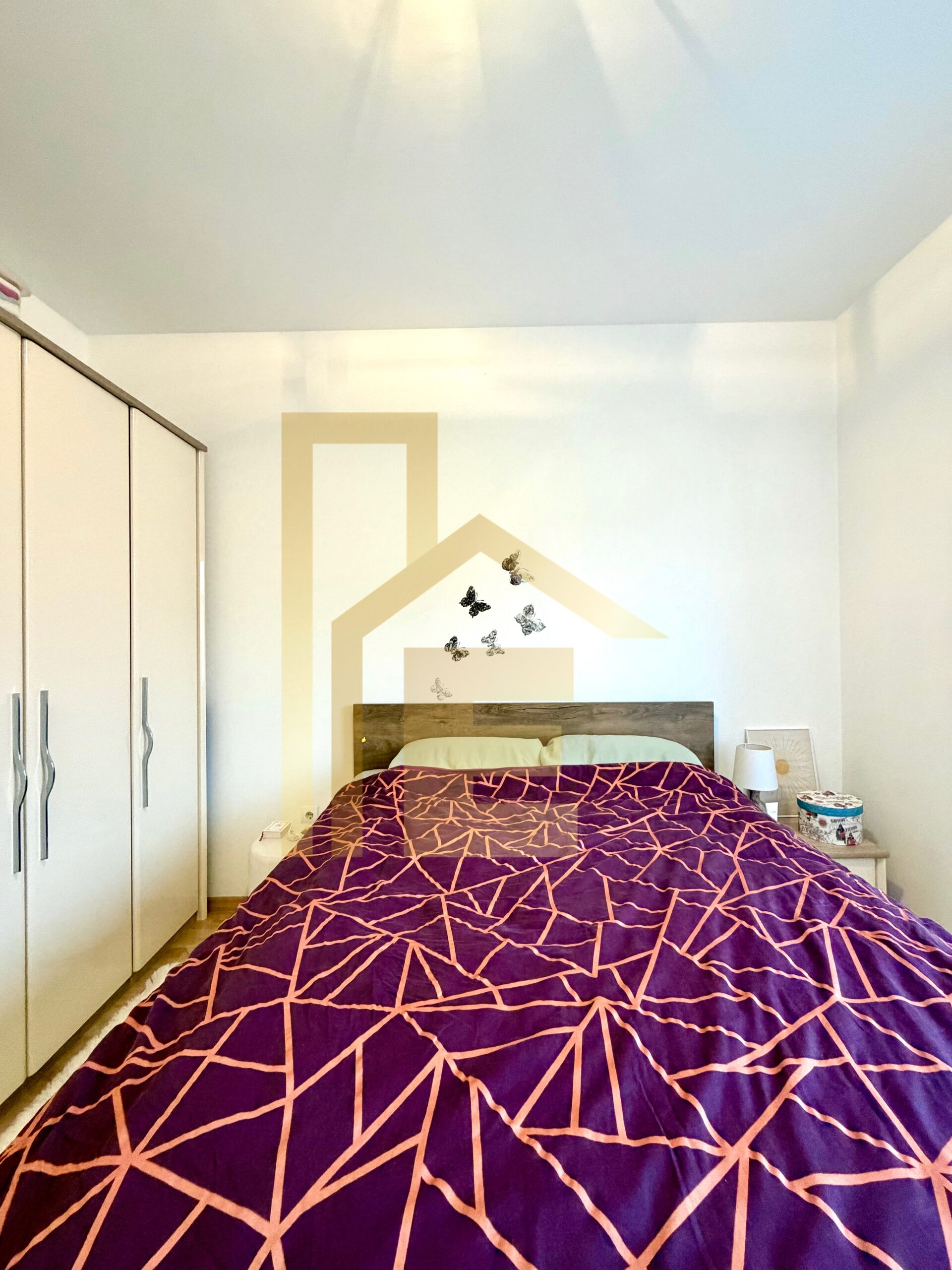 Na prodaju namješten dvosoban stan u srcu grada slika 13