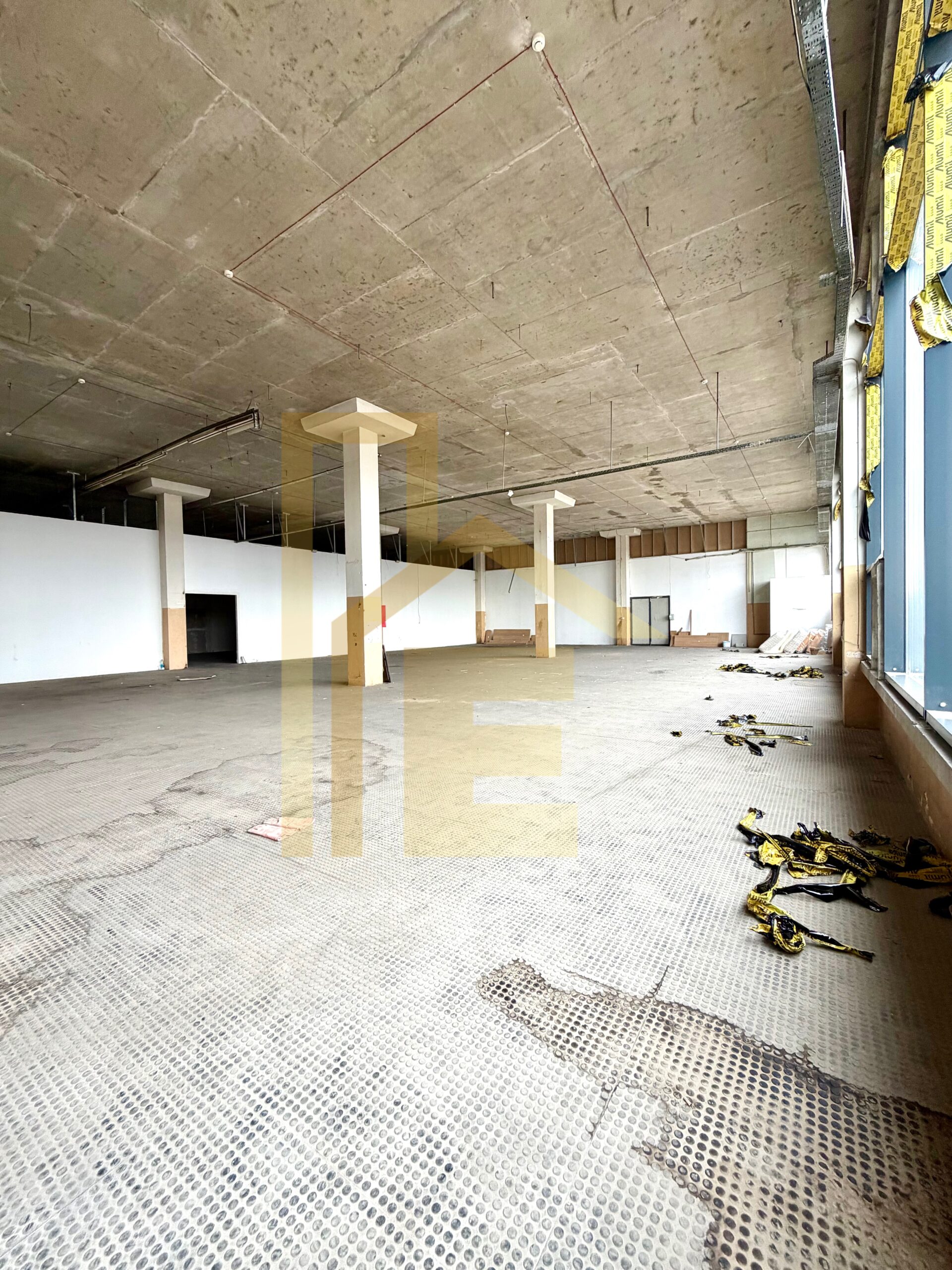 Iznajmljujemo skladišni prostor u Centru grada slika 8