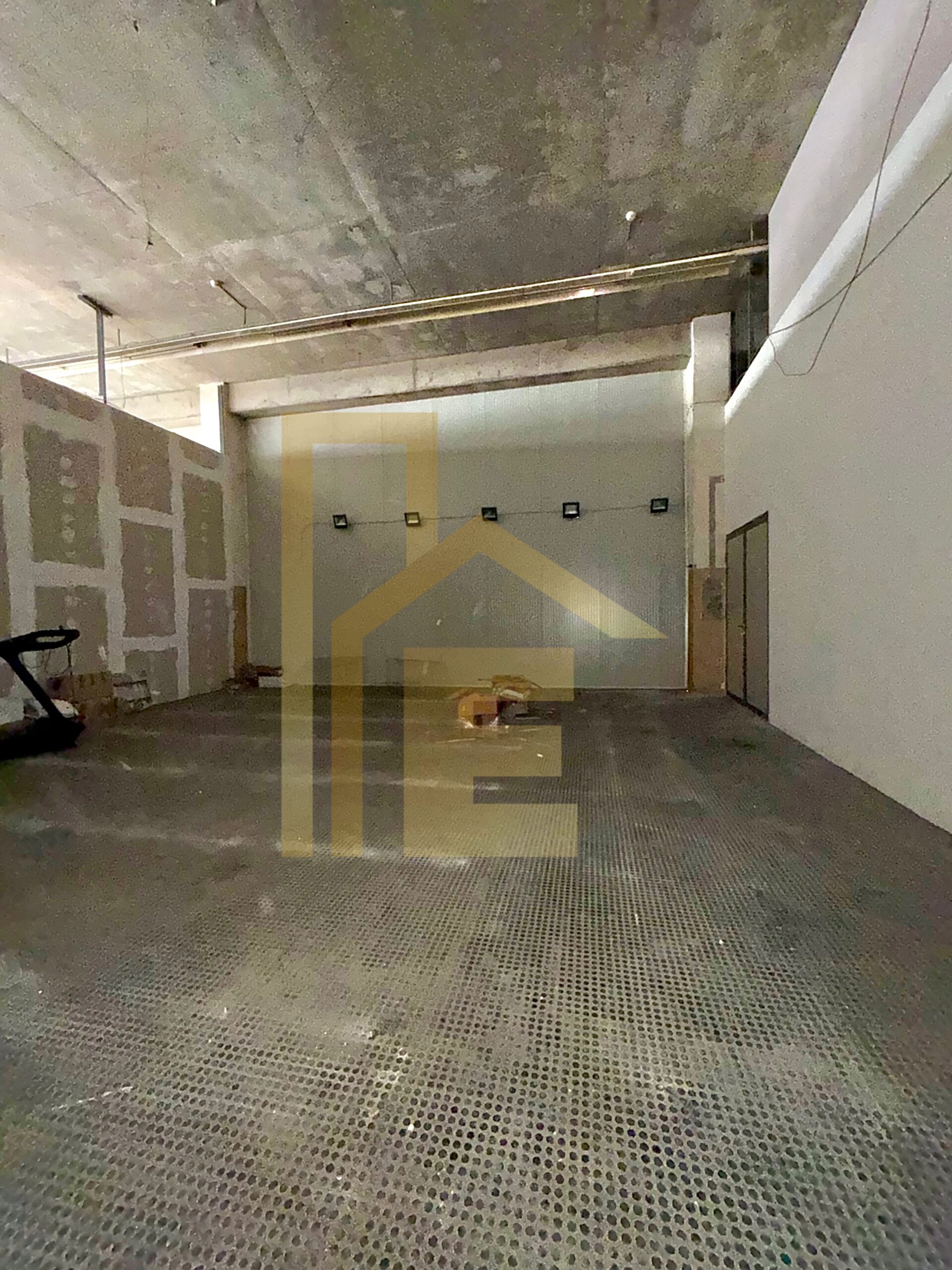 Iznajmljujemo skladišni prostor u Centru grada slika 9