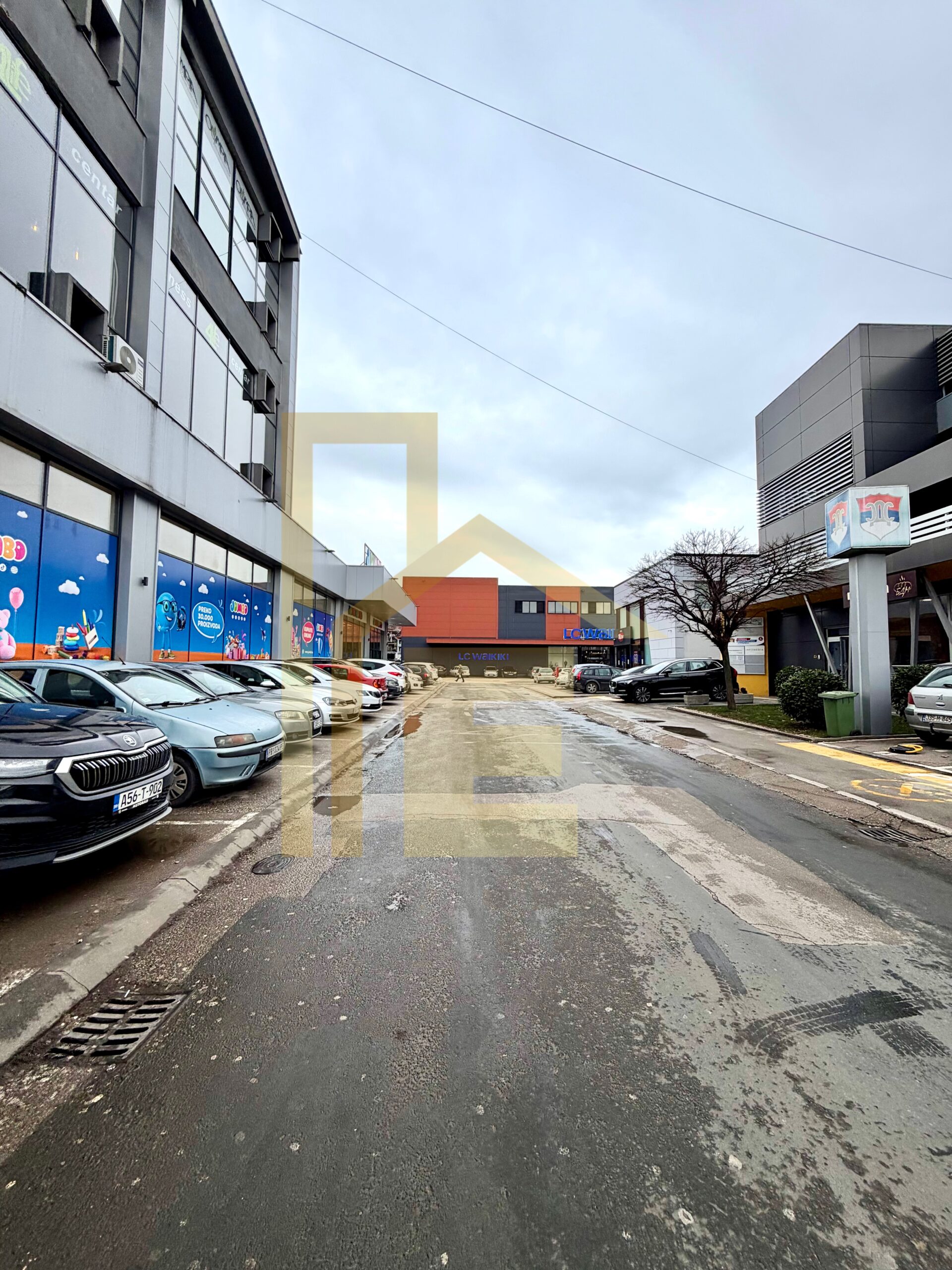 Iznajmljujemo skladišni prostor u Centru grada slika 13