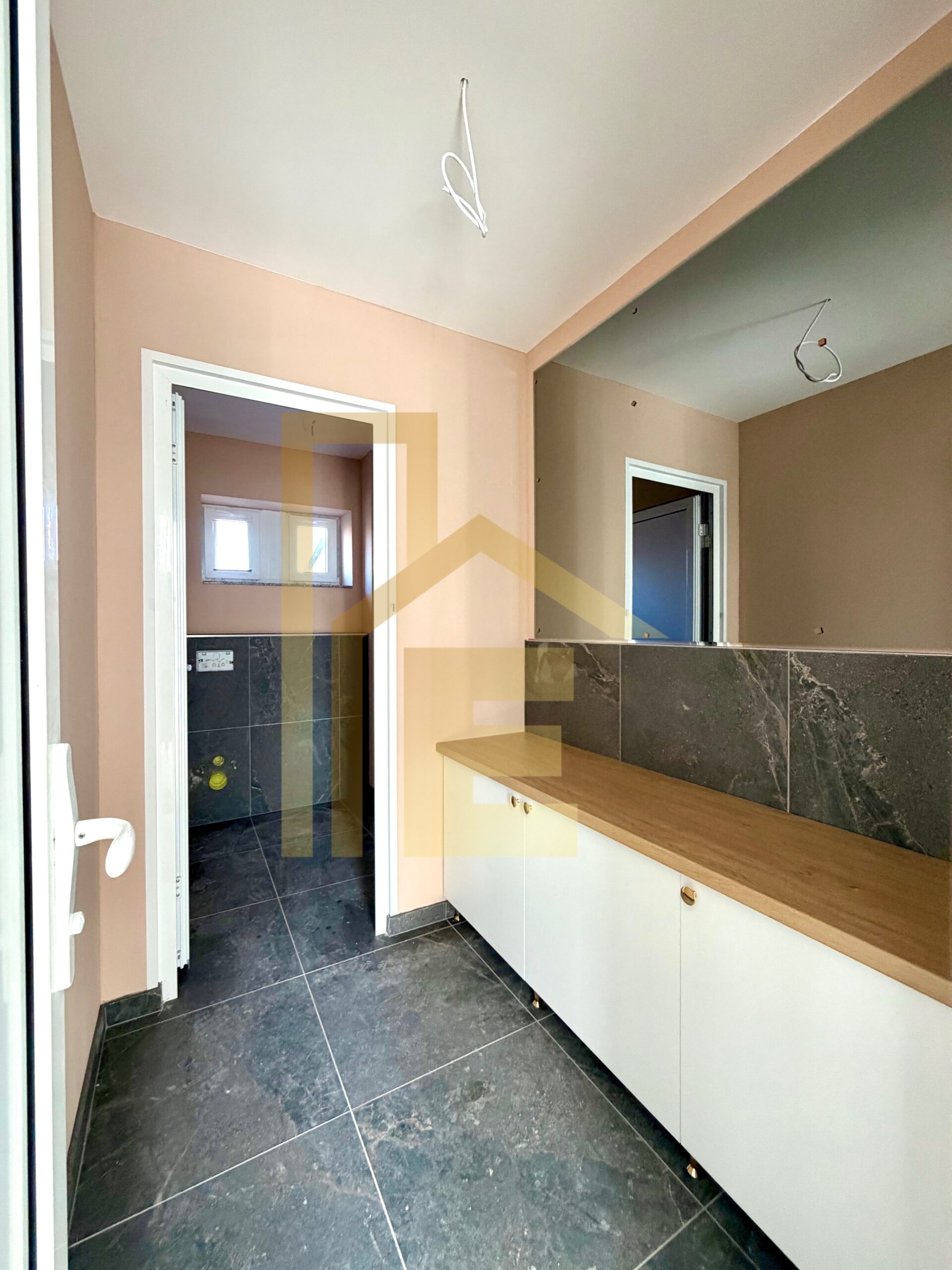 Iznajmljujemo NOV poslovni objekat, naselje Petrićevac slika 12