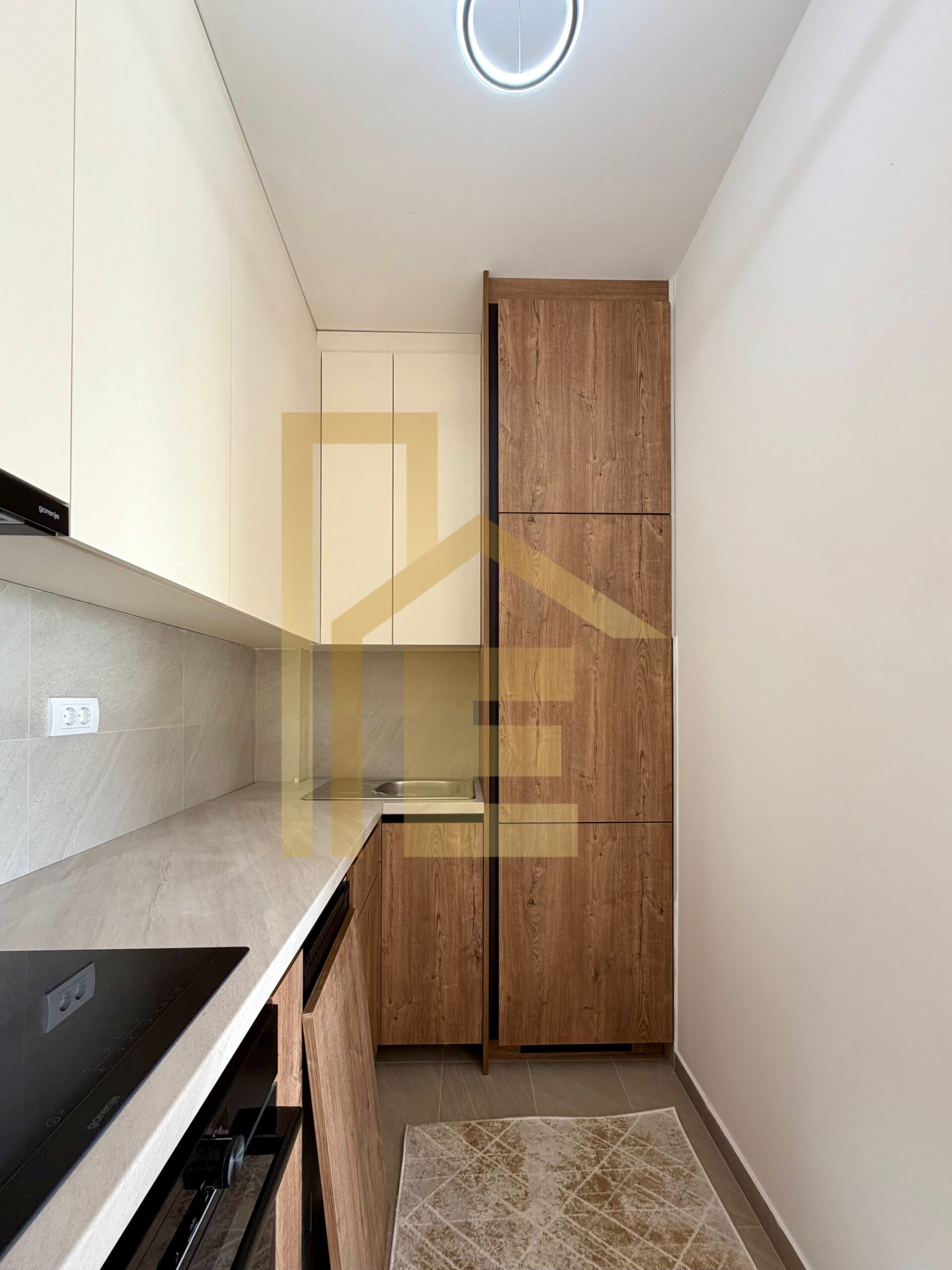 Iznajmljujemo NOV dvosoban stan u Centru grada slika 9