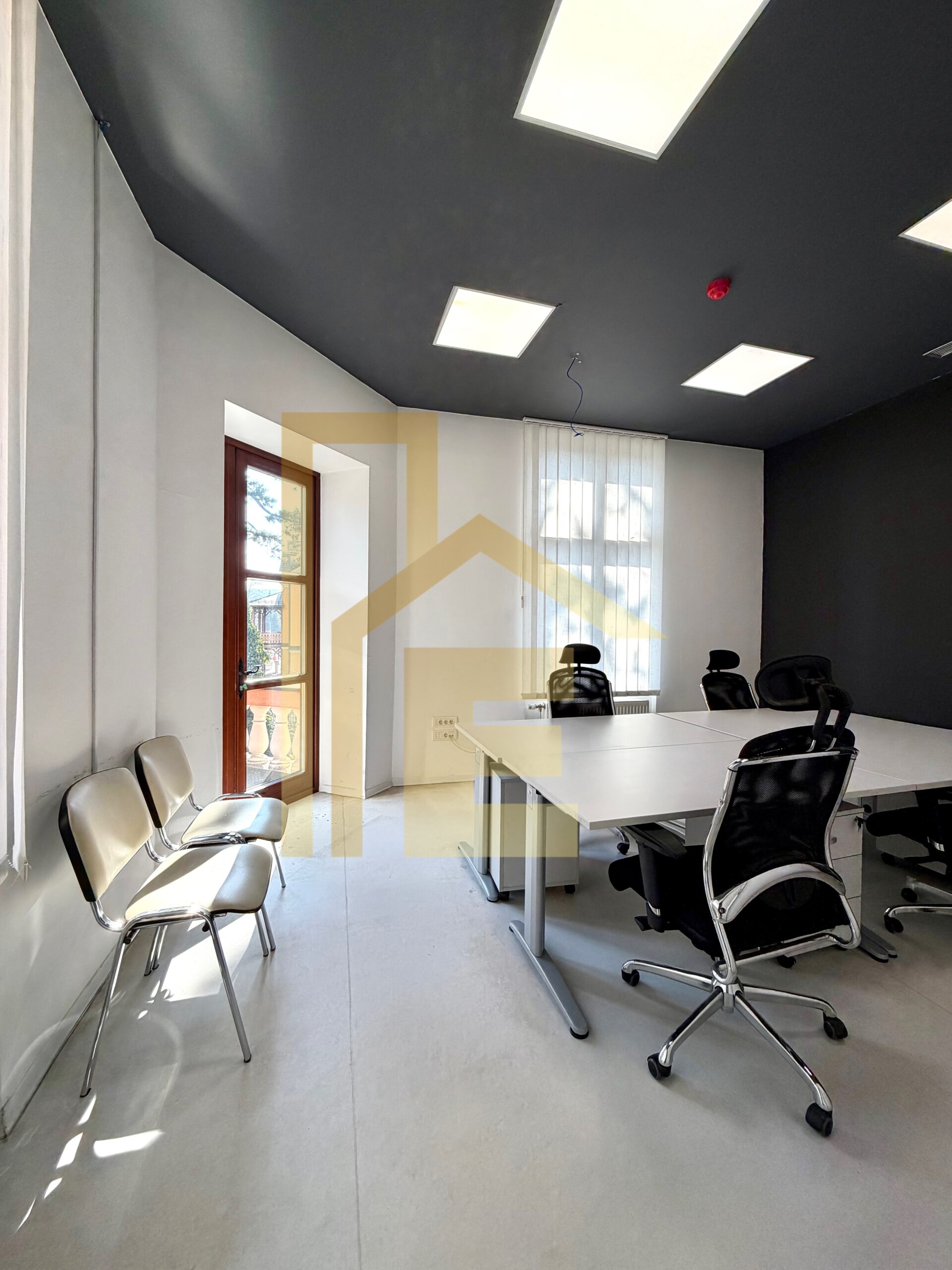 Iznajmljujemo poslovni prostor u reprezentativnom objektu slika 19