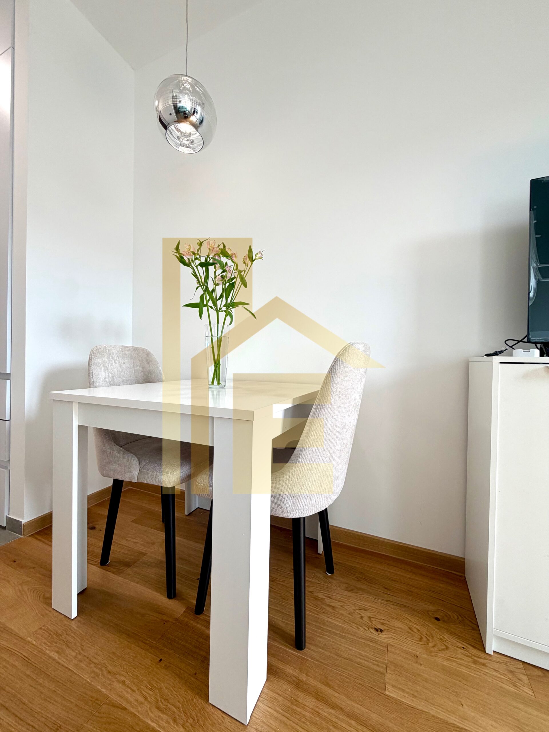 Iznajmljujemo potpuno novu garsonjeru, podnožje Starčevice slika 9