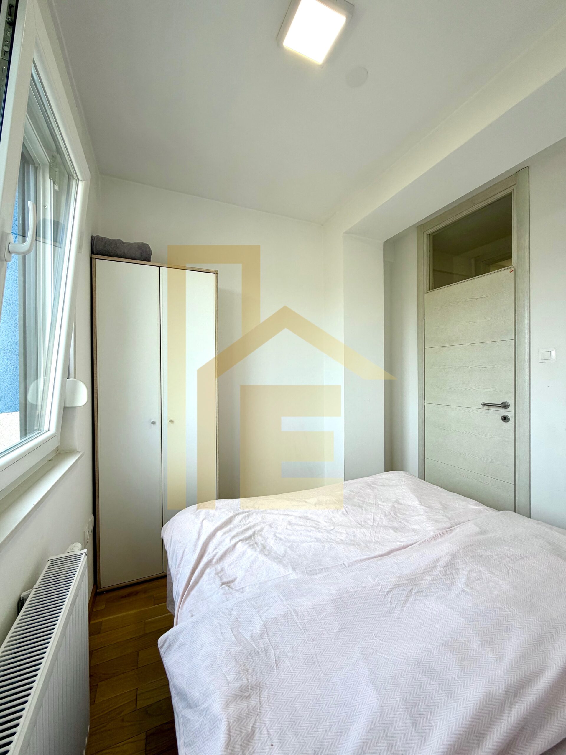 Dvosoban stan sa parking mjestom, naselje Rosulje slika 9