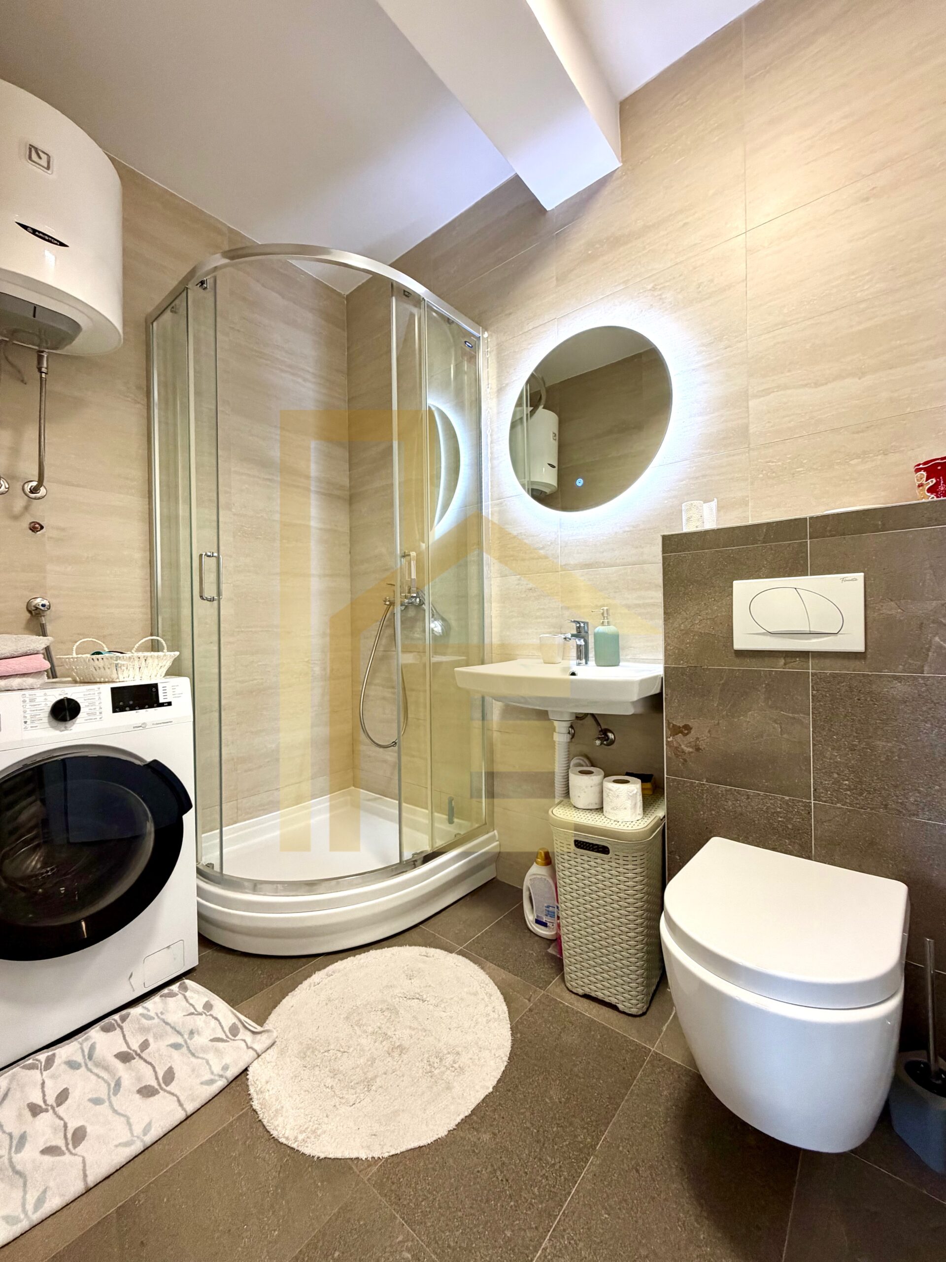 Dvosoban stan sa parking mjestom, naselje Rosulje slika 13