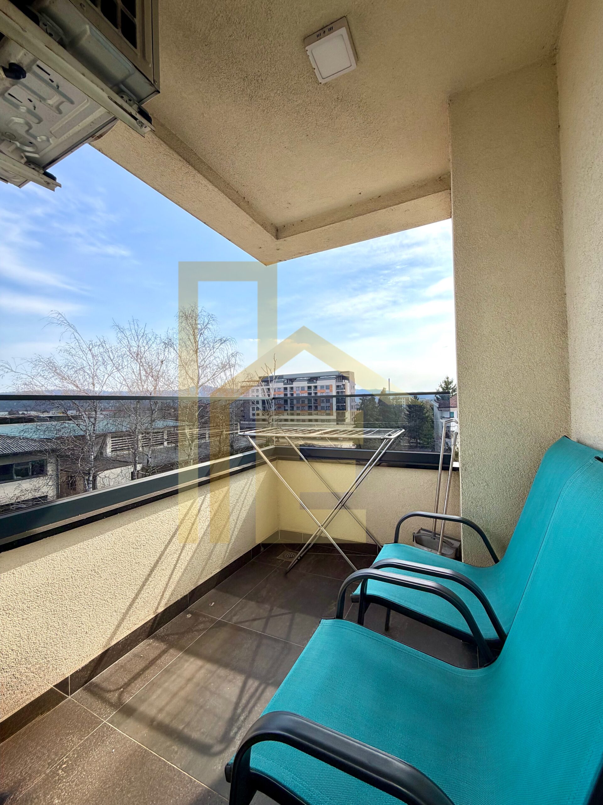 Dvosoban stan sa parking mjestom, naselje Rosulje slika 15