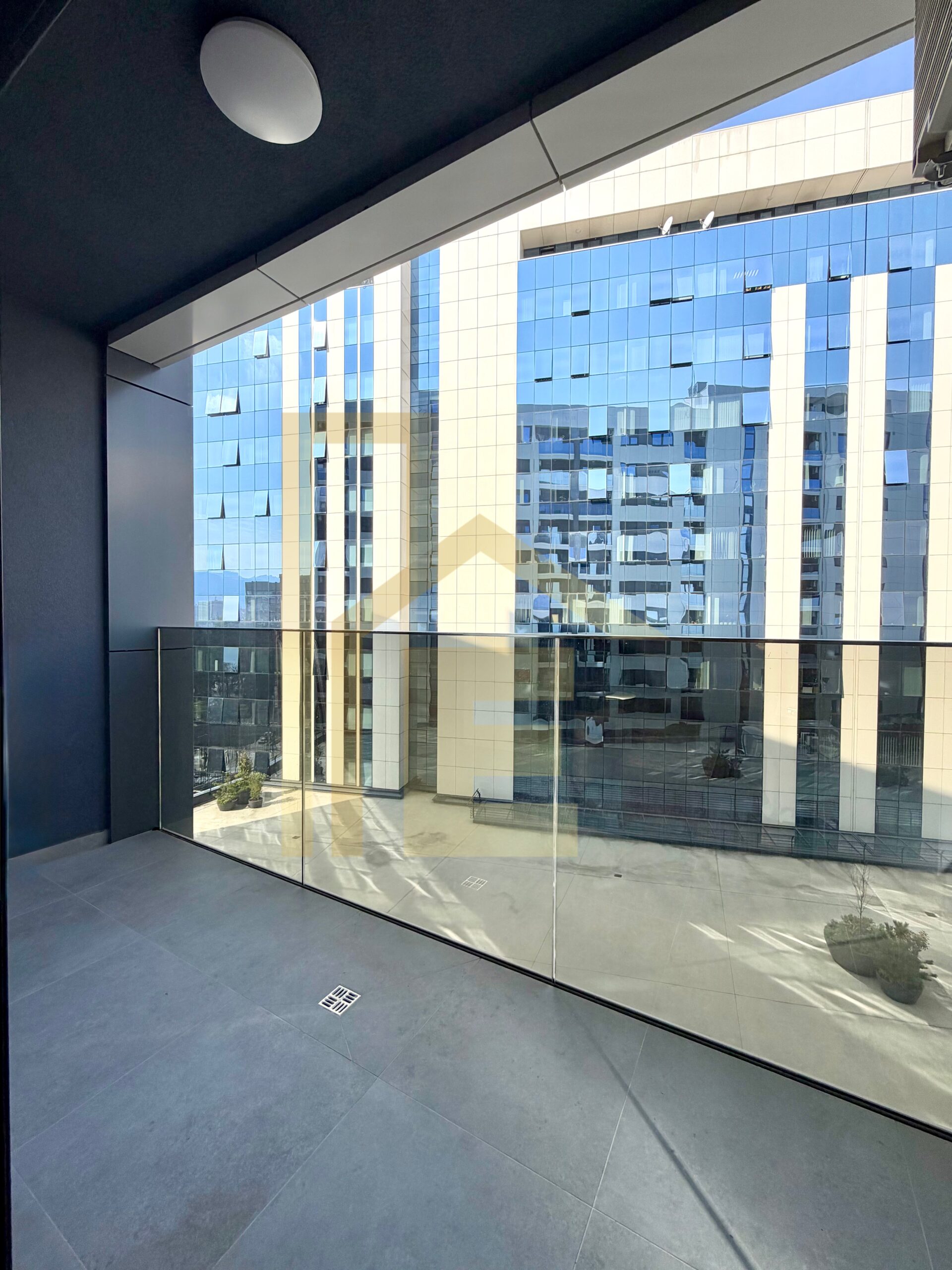 NOV Dvosoban stan sa garažom, naselje Nova Varoš slika 21