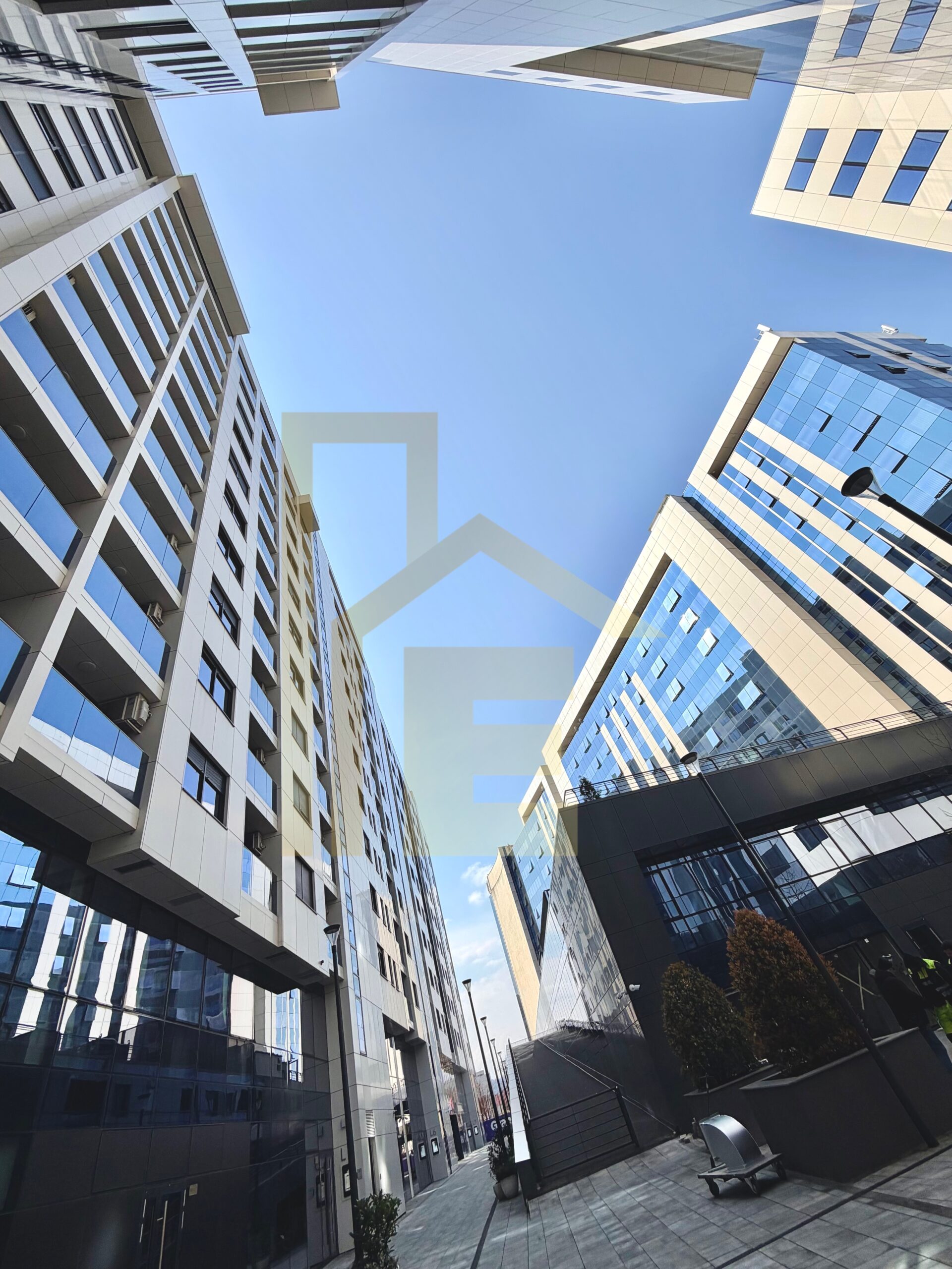 NOV Dvosoban stan sa garažom, naselje Nova Varoš slika 23