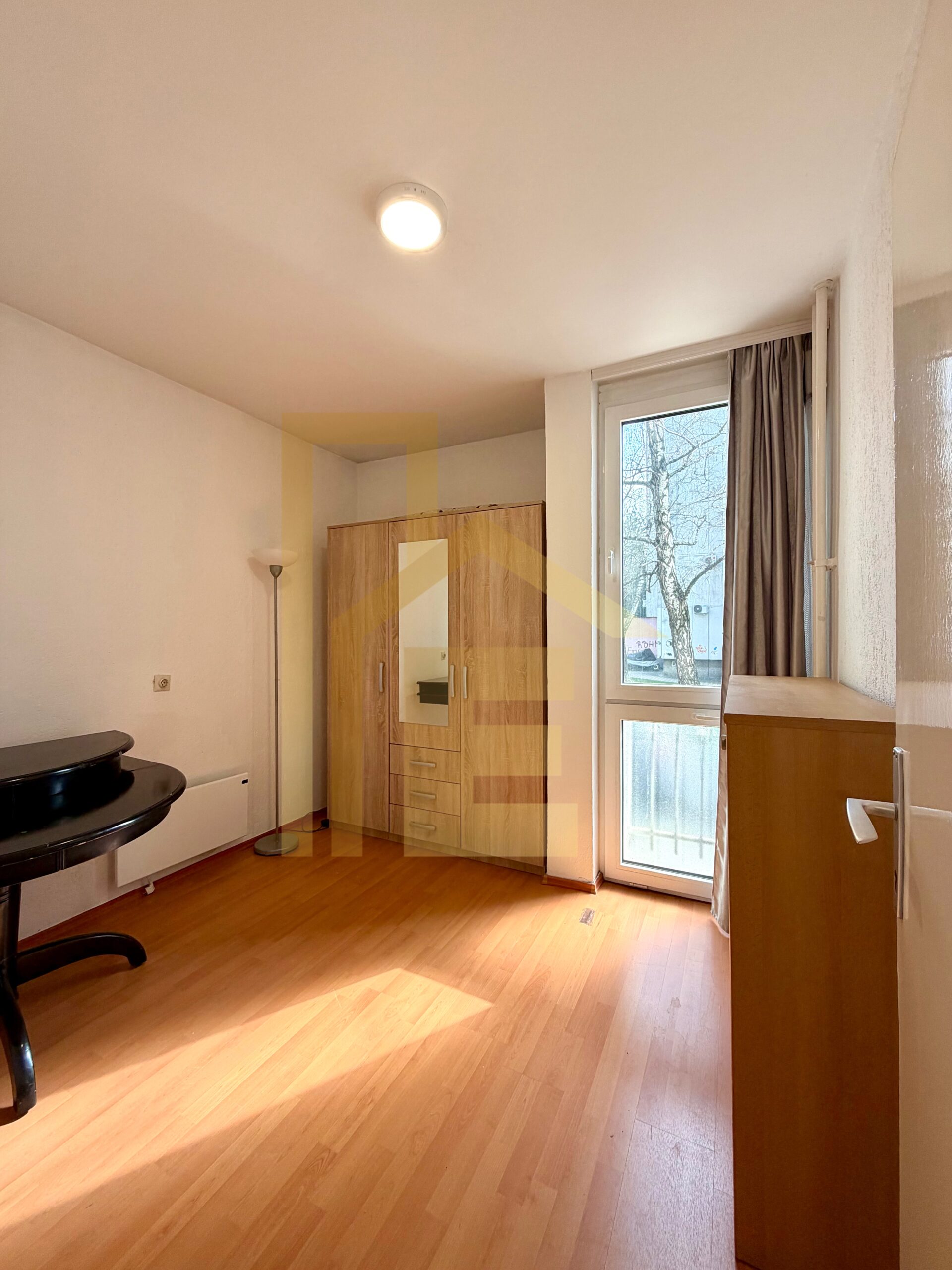 Iznajmljujemo kancelarijski prostor u strogom Centru grada slika 12