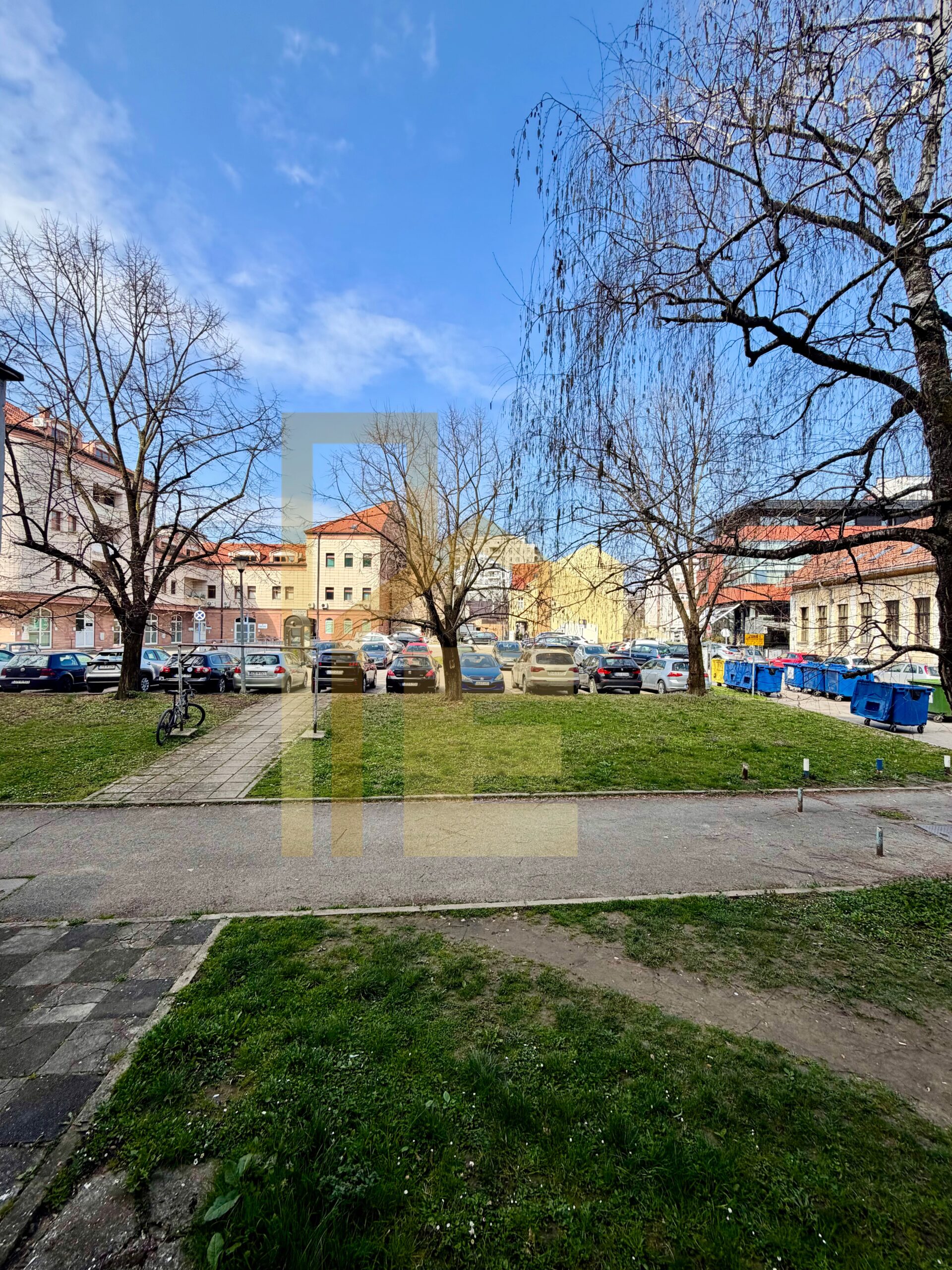 Iznajmljujemo kancelarijski prostor u strogom Centru grada slika 23