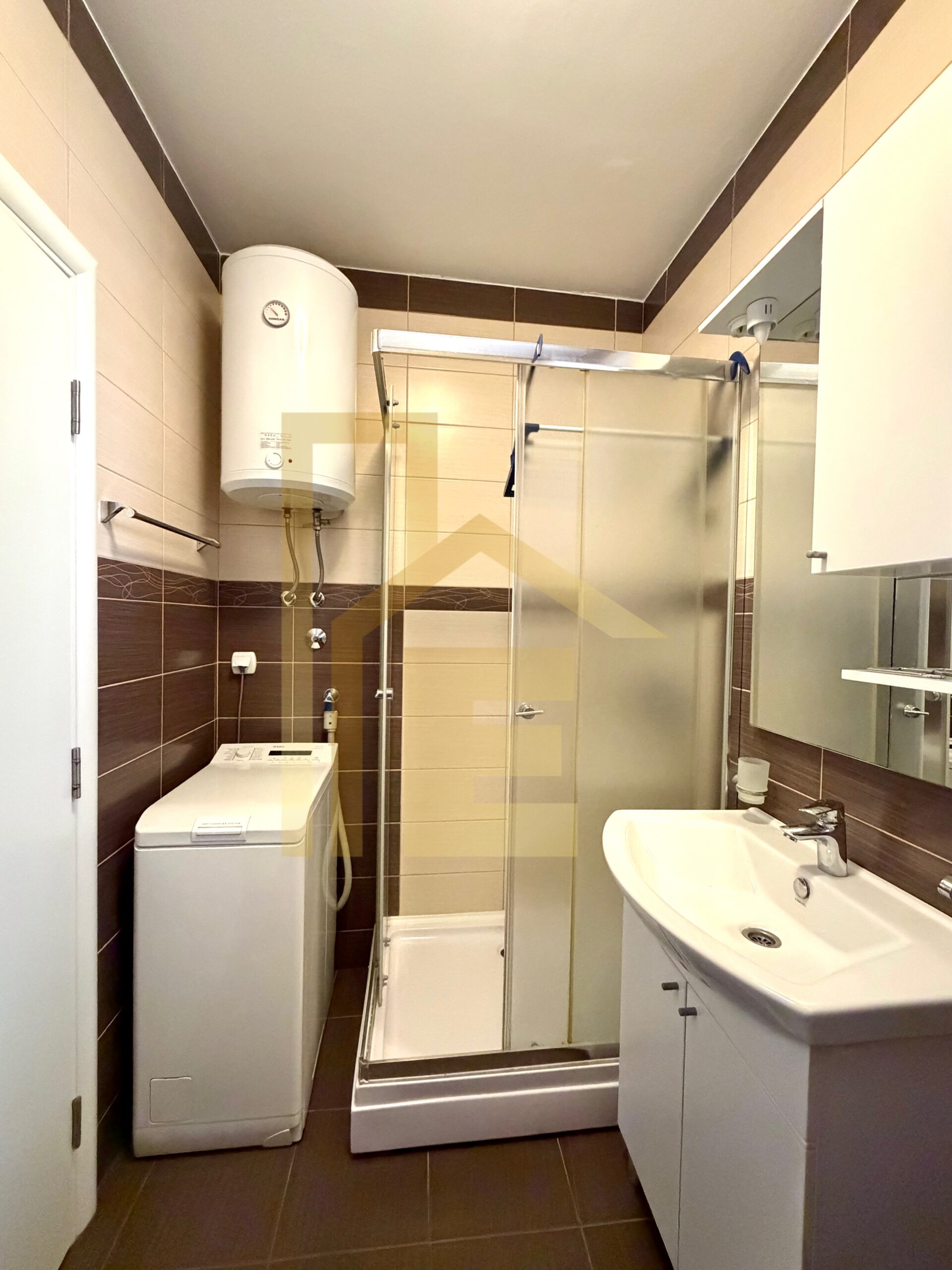 Iznajmljujemo kancelarijski prostor u strogom Centru grada slika 25