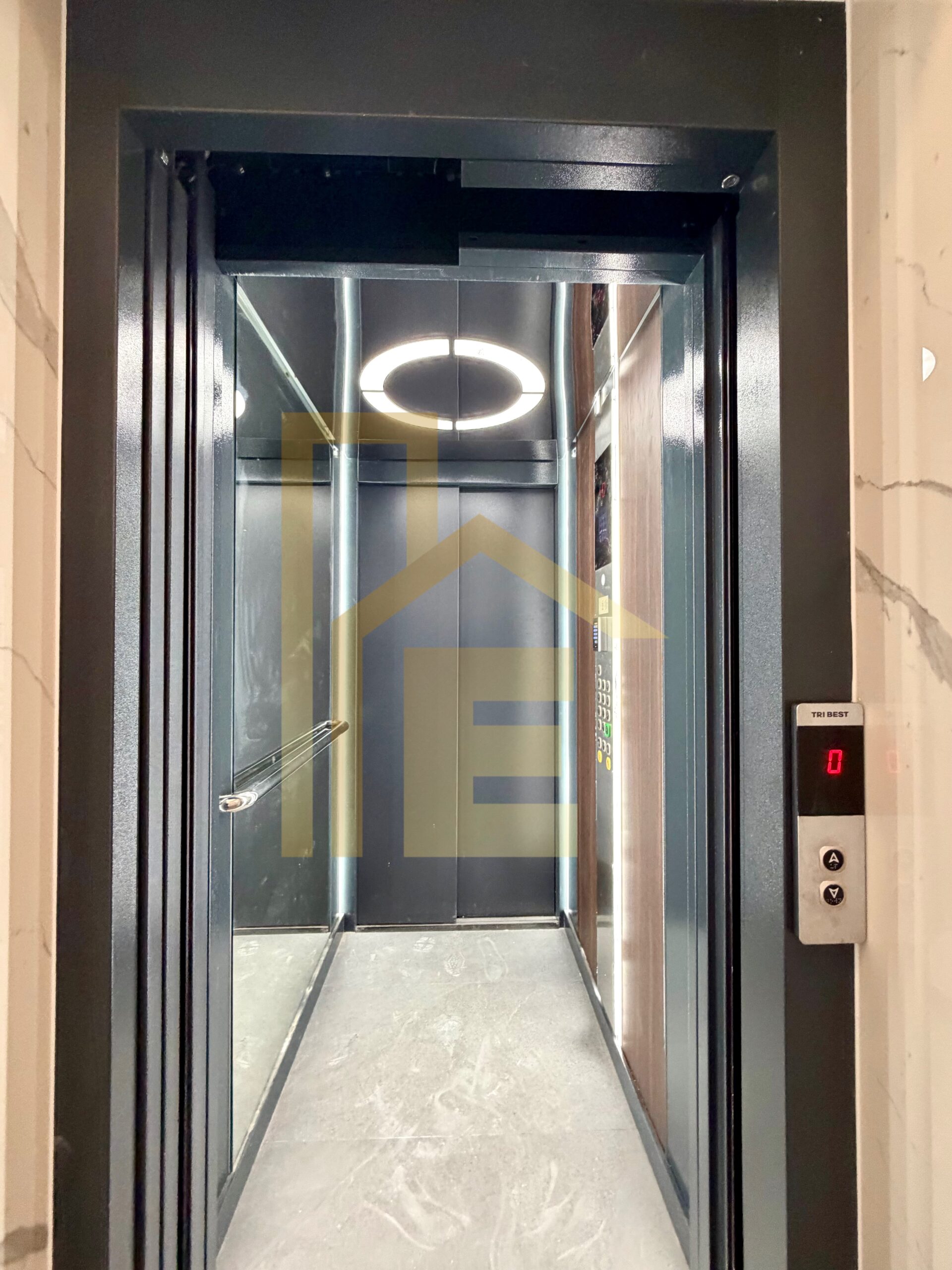 NOV Kancelarijski prostor sa garažom i ostavom, Centar slika 23