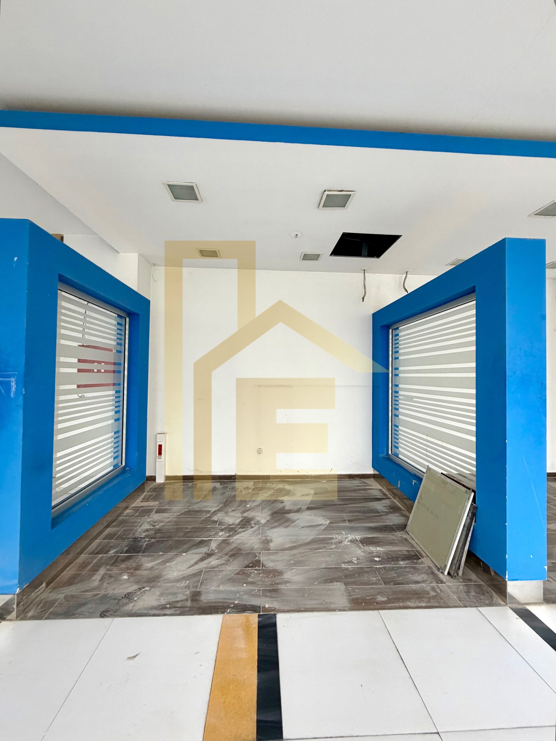 Iznajmljujemo poslovni prostor u Centru grada slika 9