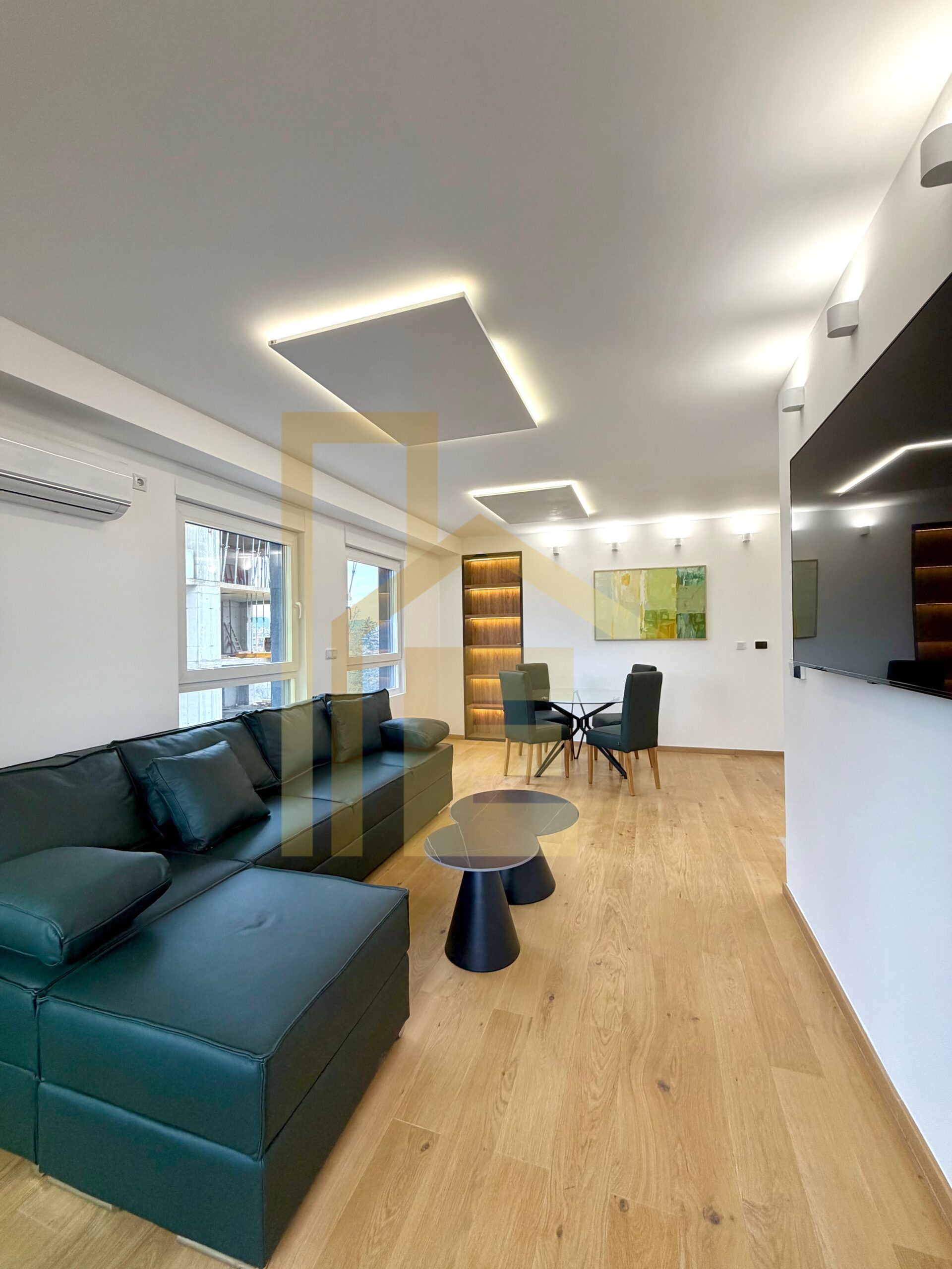 LUX Trosoban stan sa garažom, podnožje Starčevice slika 5