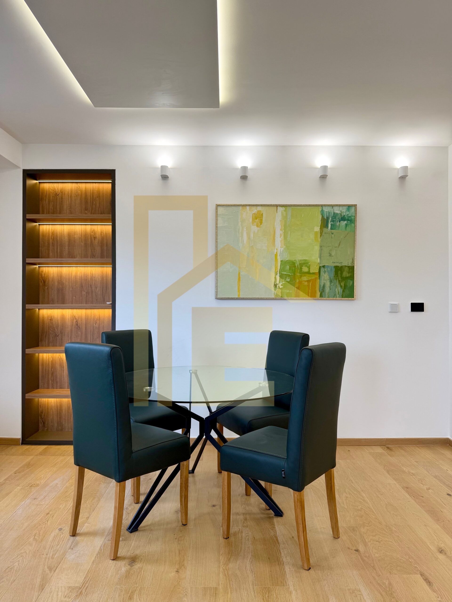 LUX Trosoban stan sa garažom, podnožje Starčevice slika 9