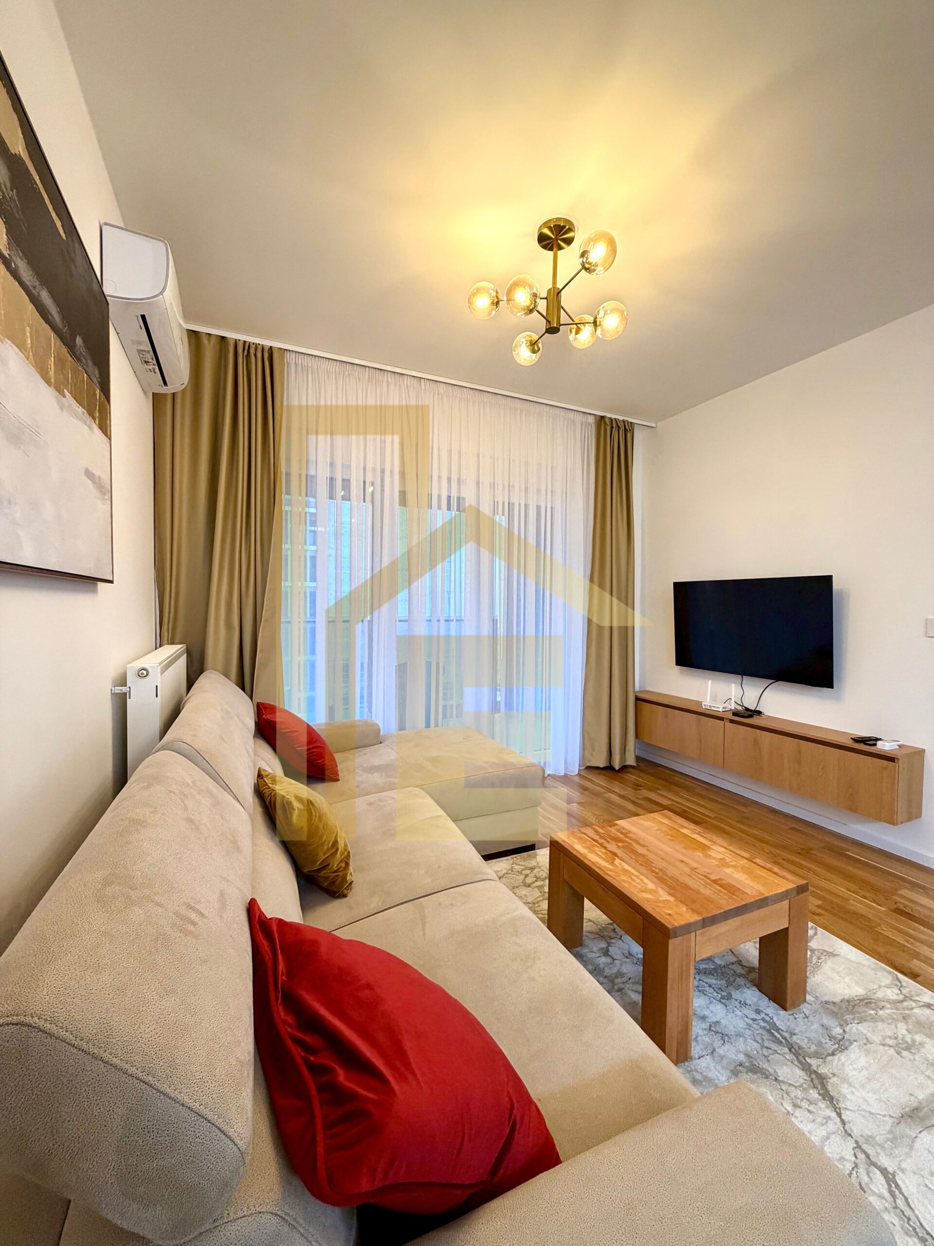 Iznajmljujemo LUX dvosoban stan, SPO Palata slika 5