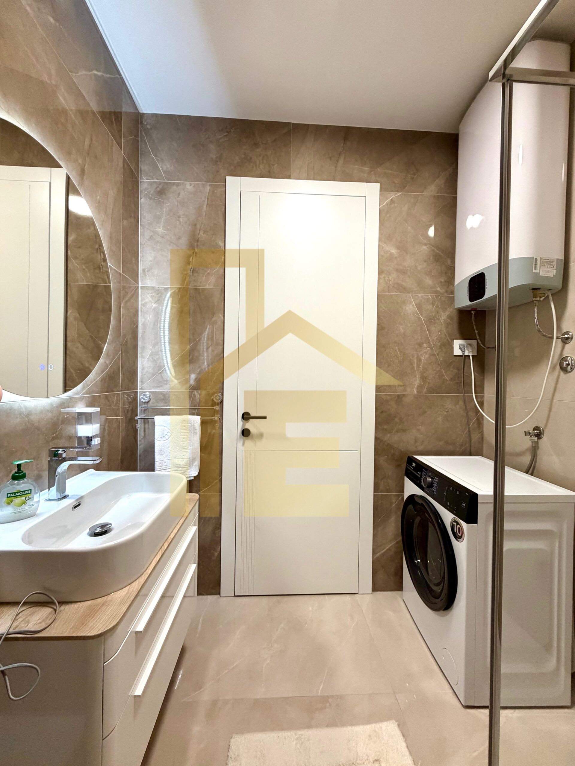 Iznajmljujemo LUX dvosoban stan, SPO Palata slika 23