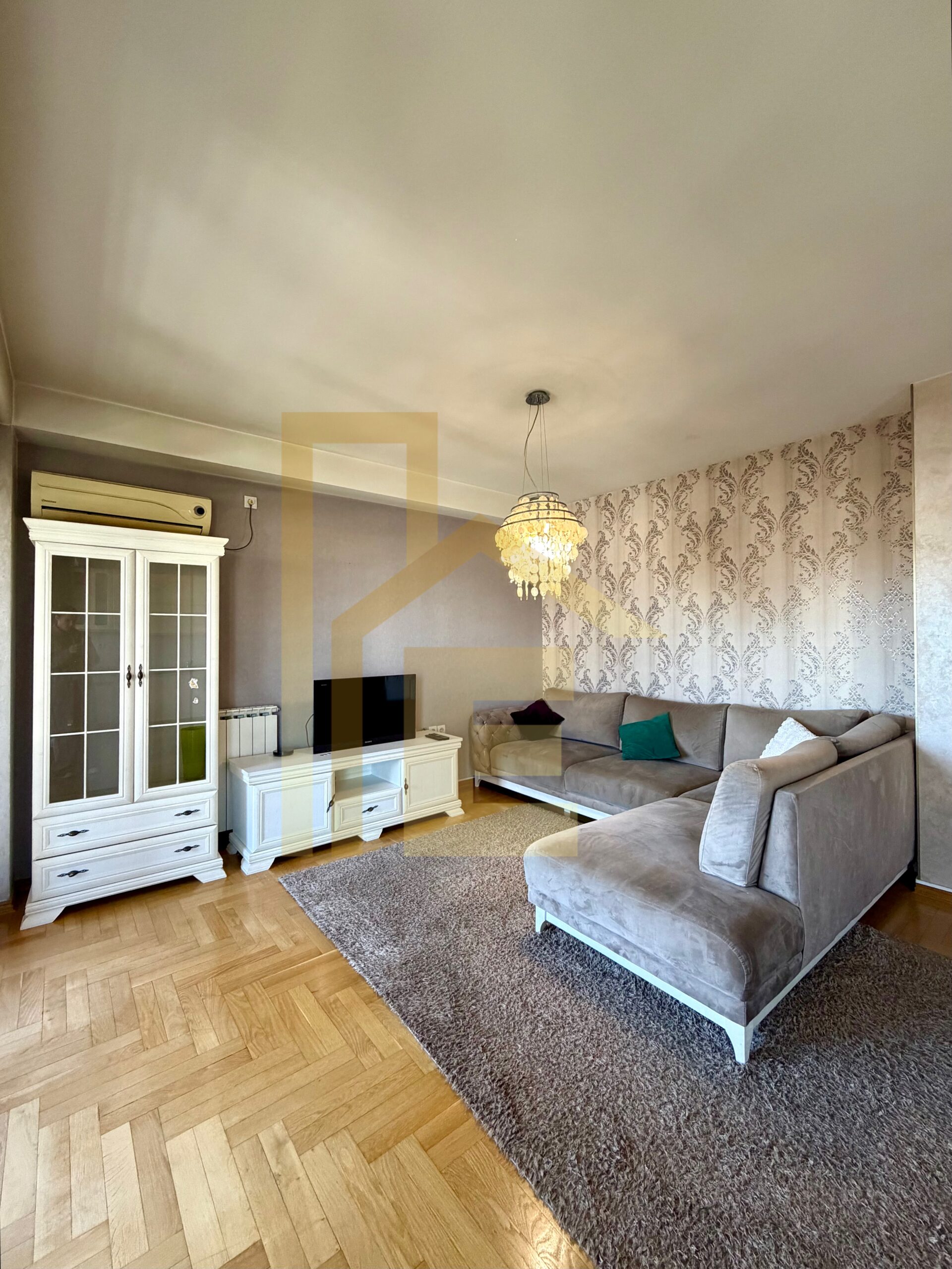 Na prodaju četverosoban stan, Nova Varoš slika 4