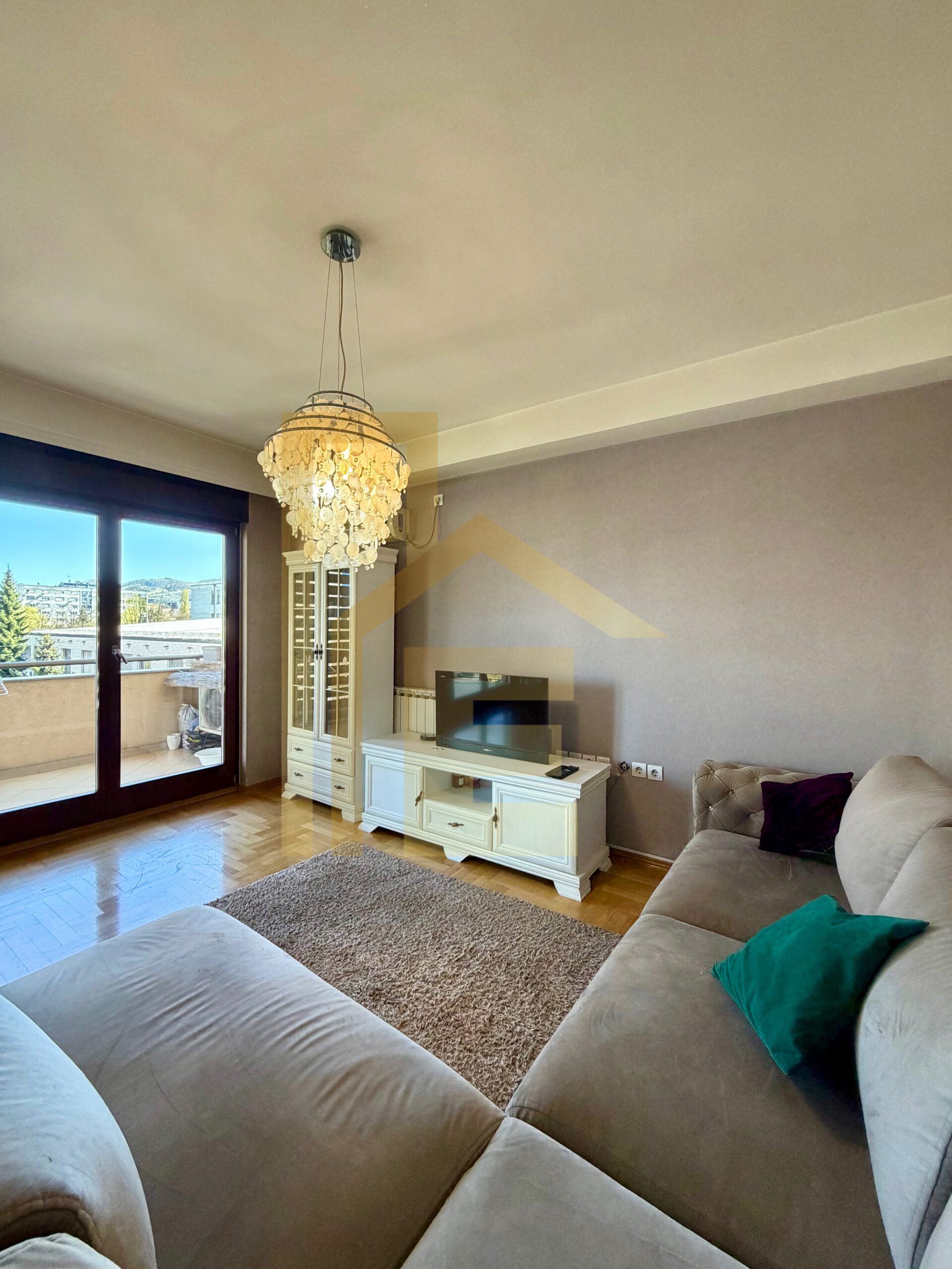 Na prodaju četverosoban stan, Nova Varoš slika 3