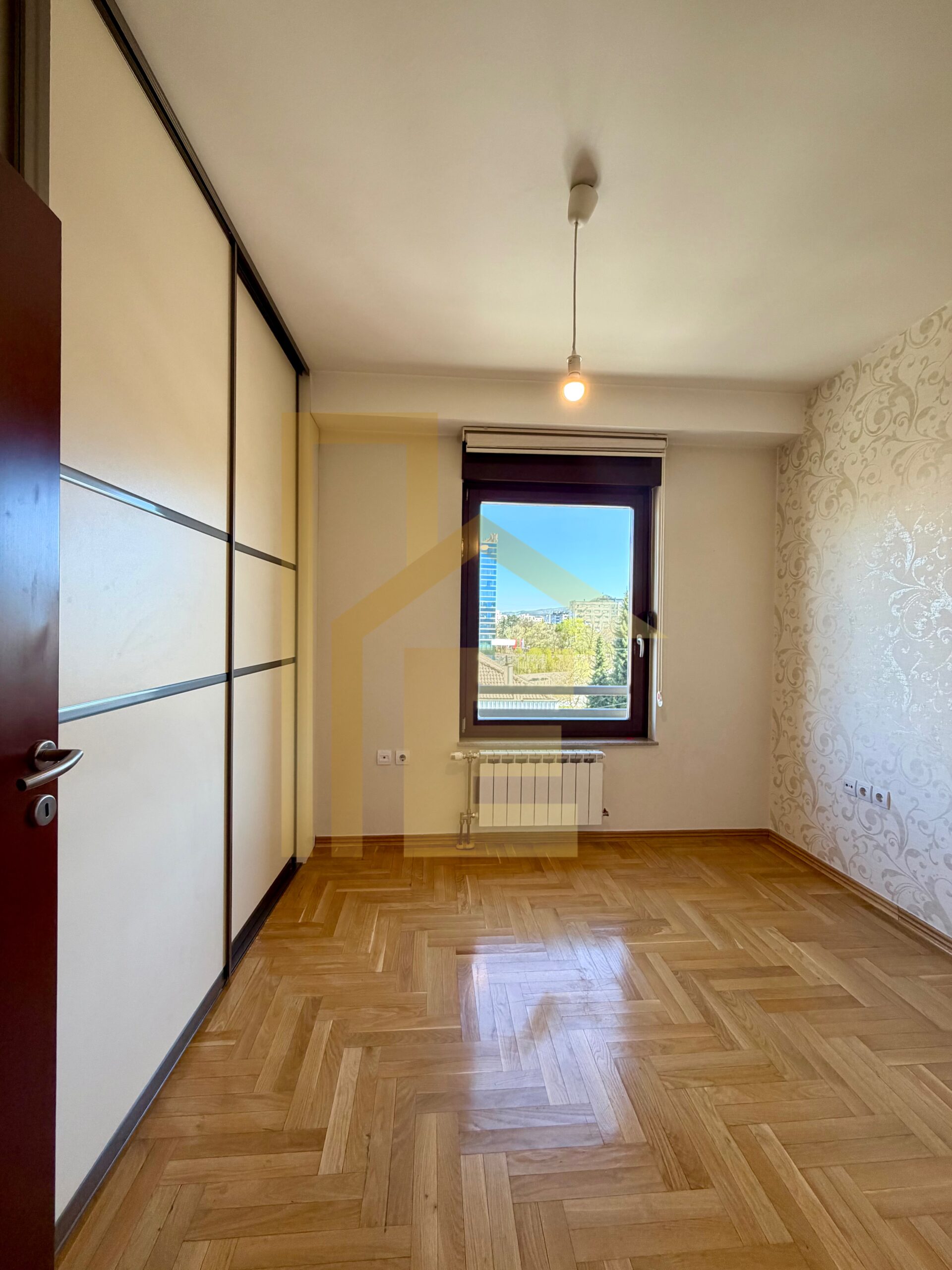 Na prodaju četverosoban stan, Nova Varoš slika 6