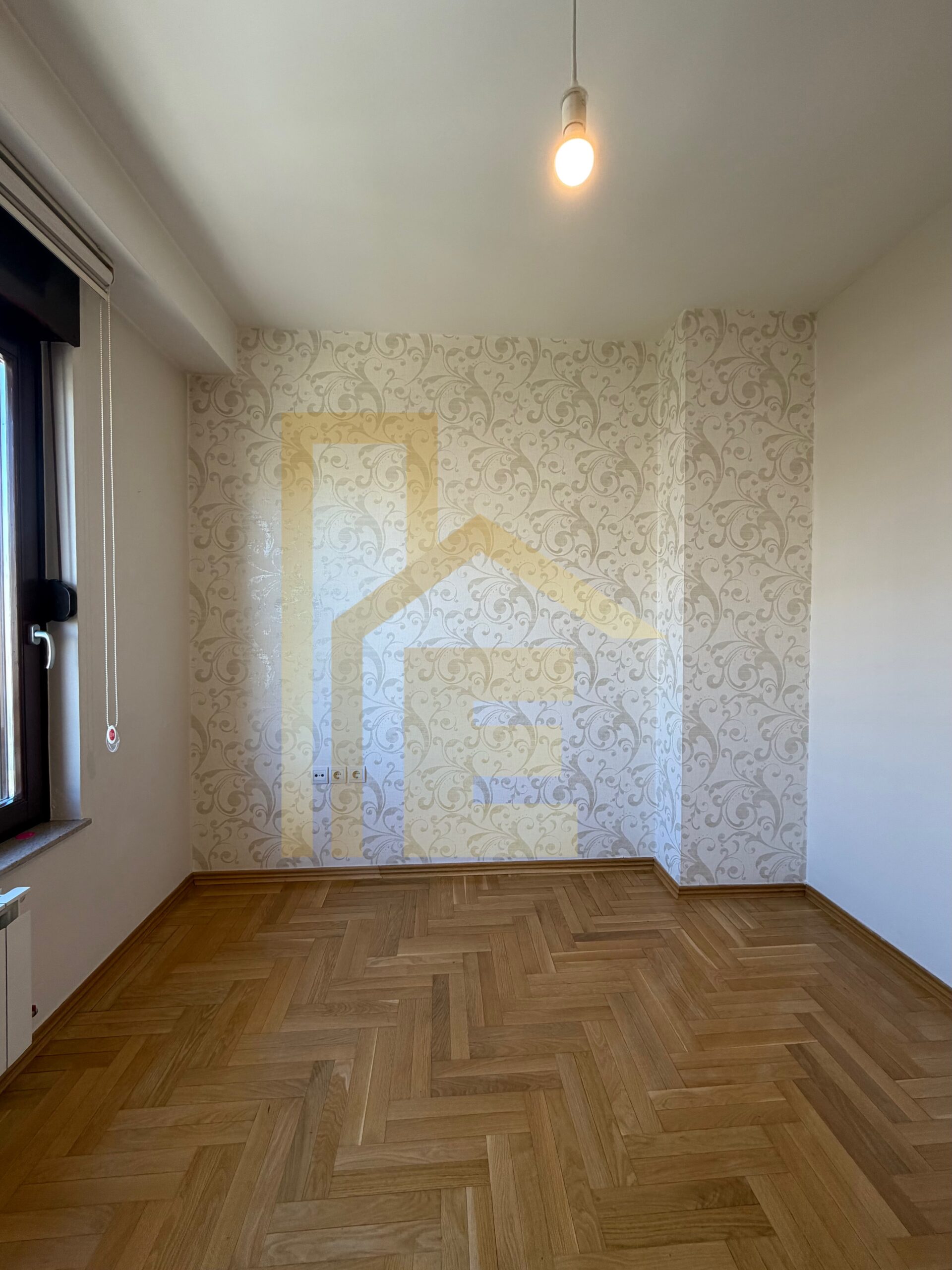 Na prodaju četverosoban stan, Nova Varoš slika 10