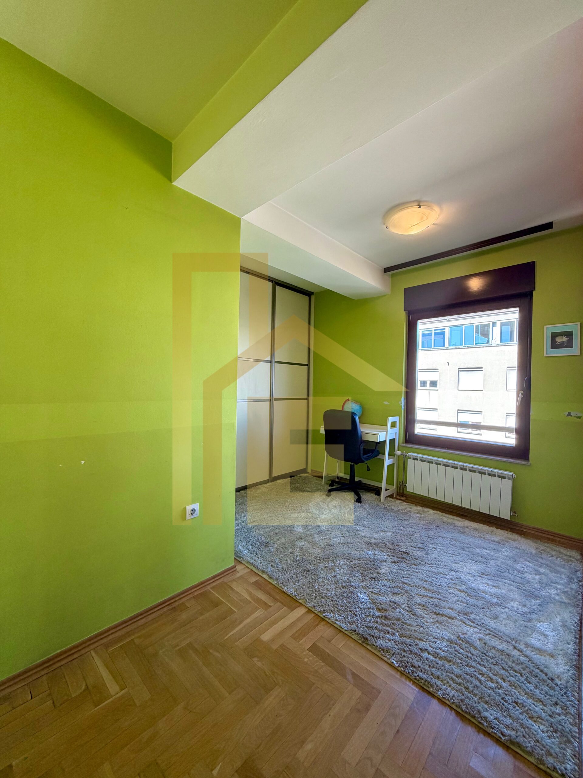 Na prodaju četverosoban stan, Nova Varoš slika 9