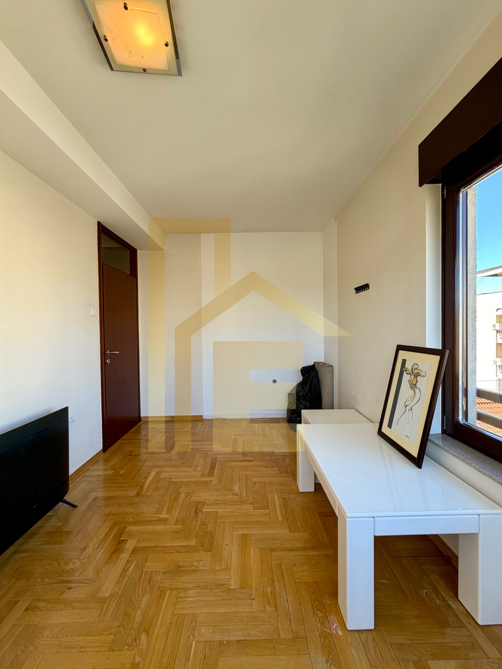 Na prodaju četverosoban stan, Nova Varoš slika 16