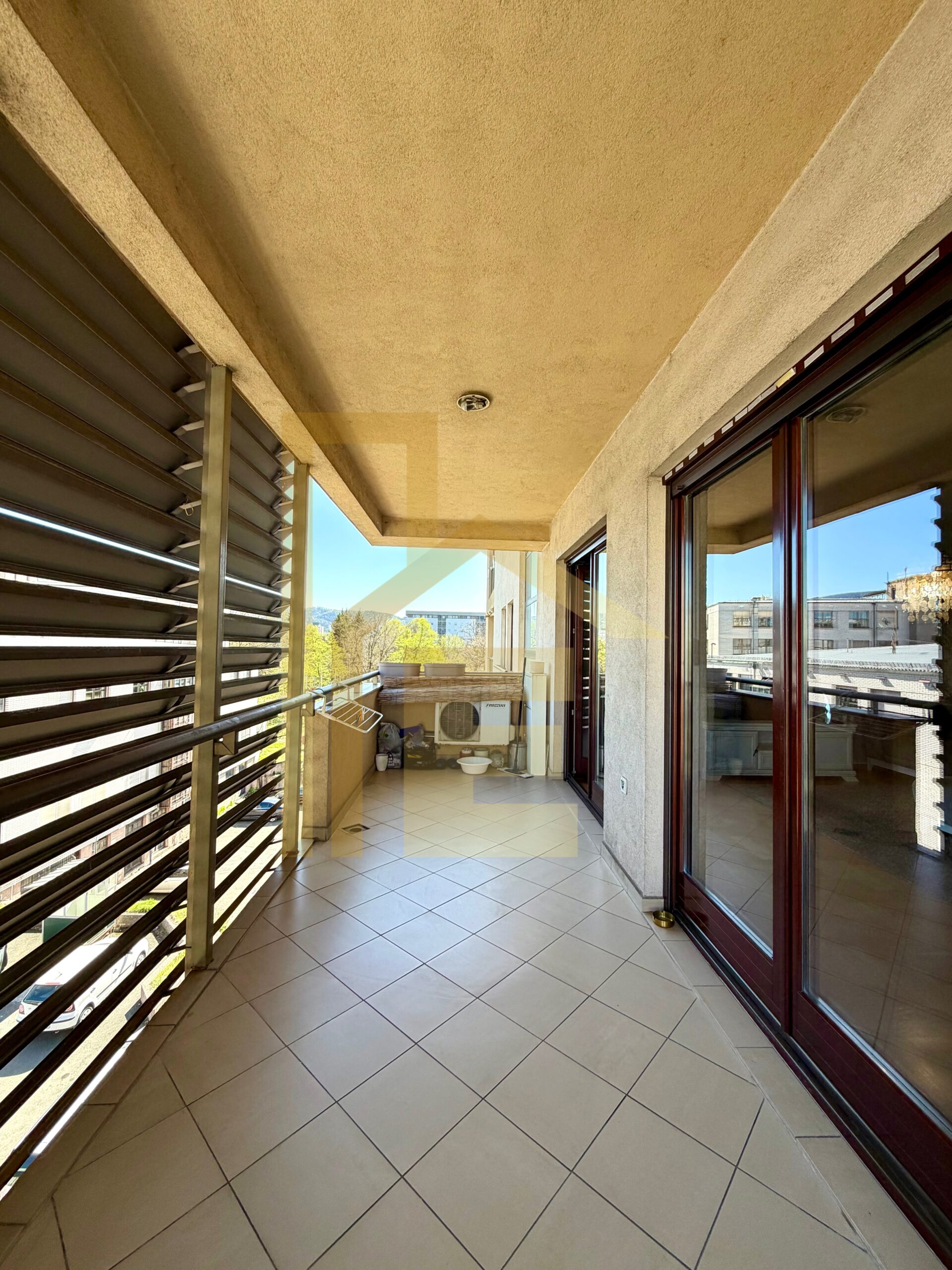 Na prodaju četverosoban stan, Nova Varoš slika 20