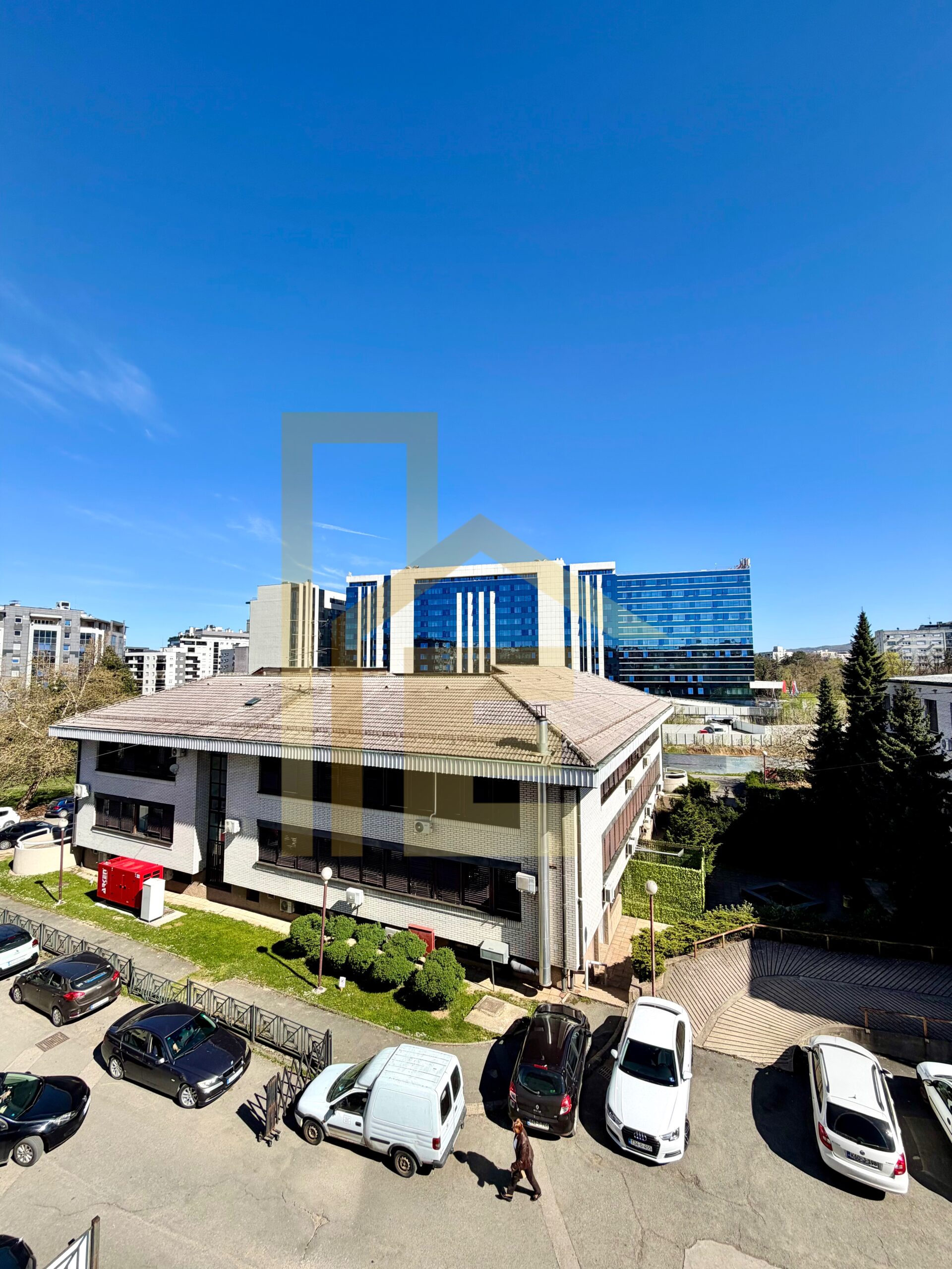 Na prodaju četverosoban stan, Nova Varoš slika 24