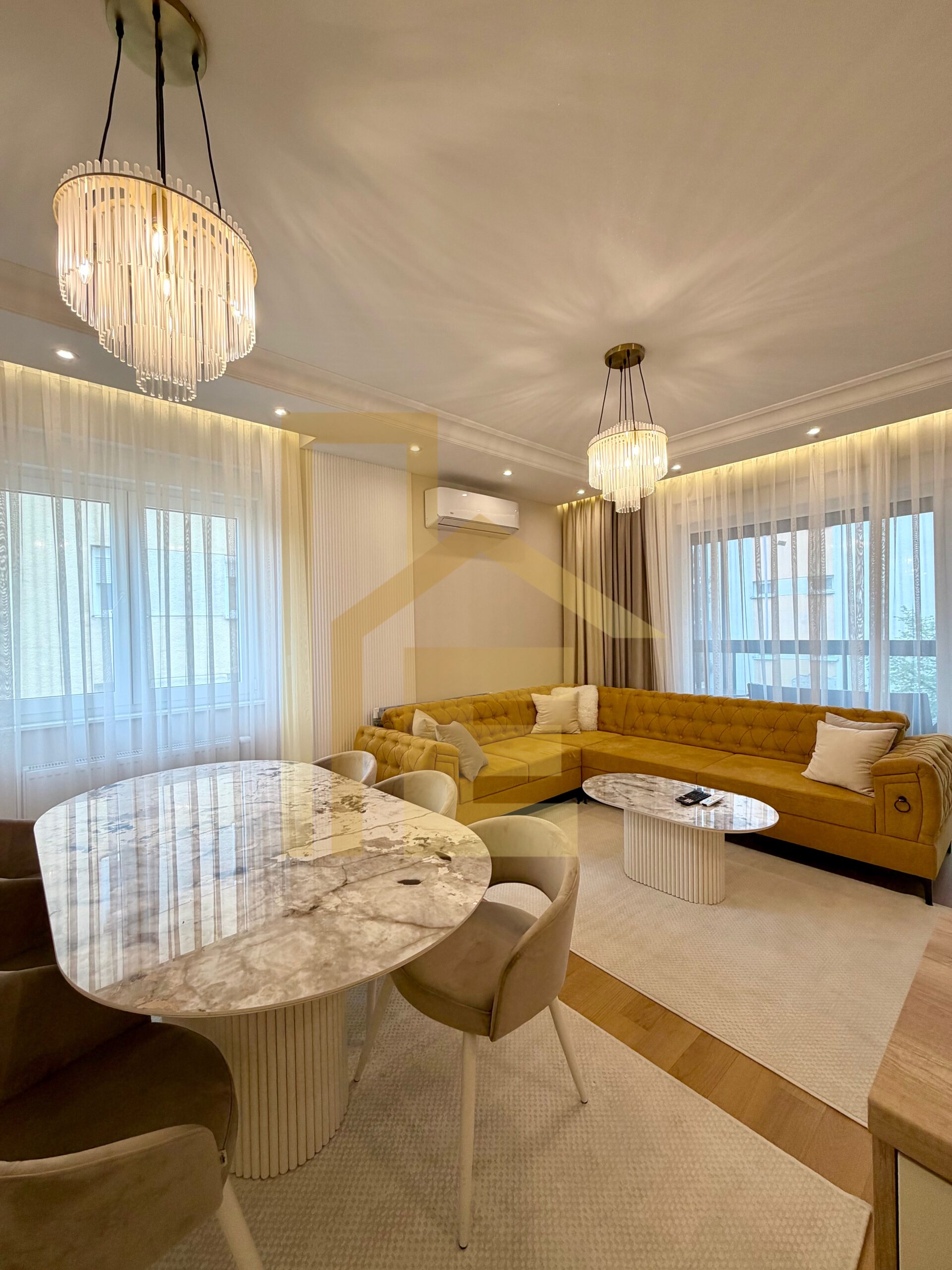 Na prodaju LUX trosoban stan, naselje Nova Varoš slika 5